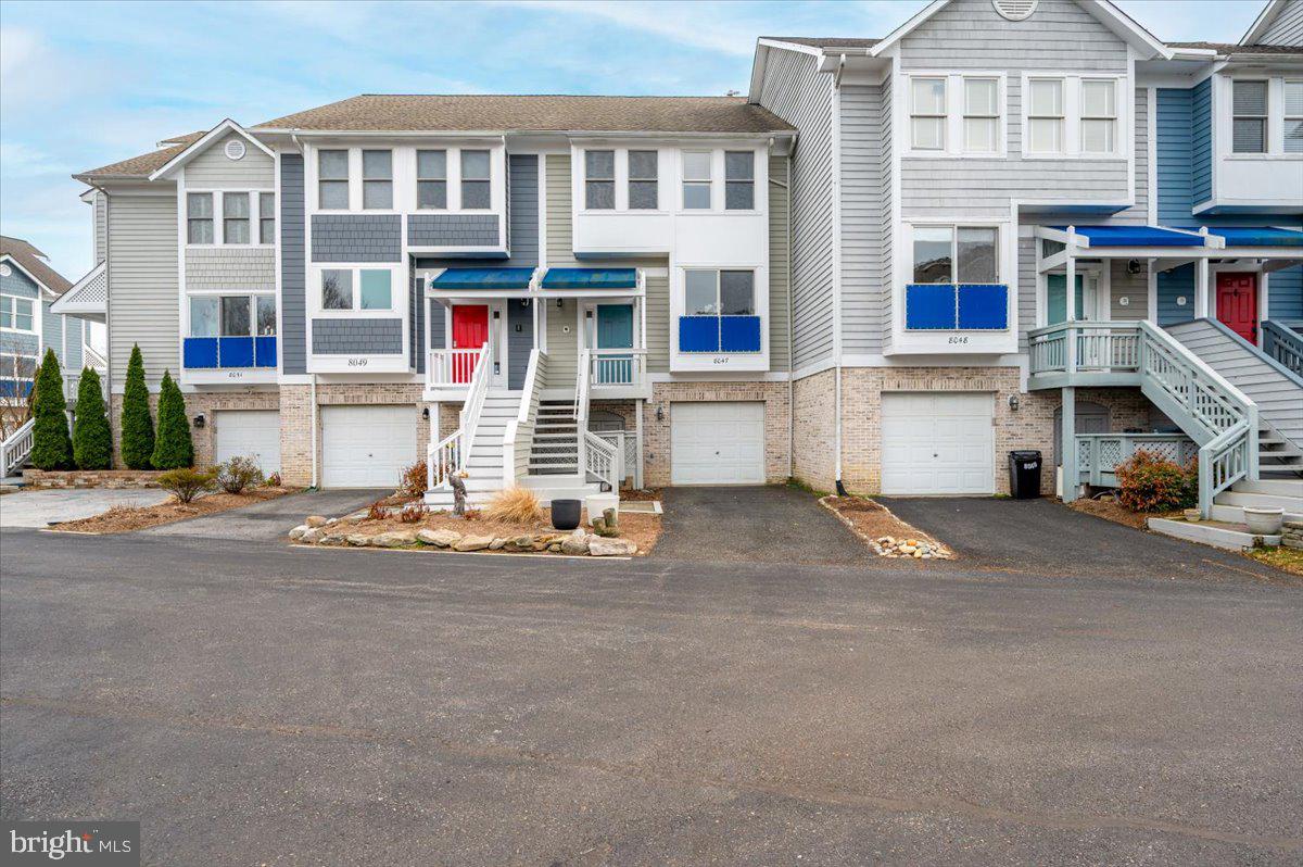 WINDWARD KEY - Residential