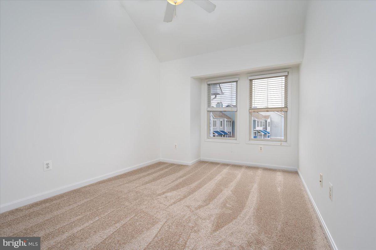 WINDWARD KEY - Residential