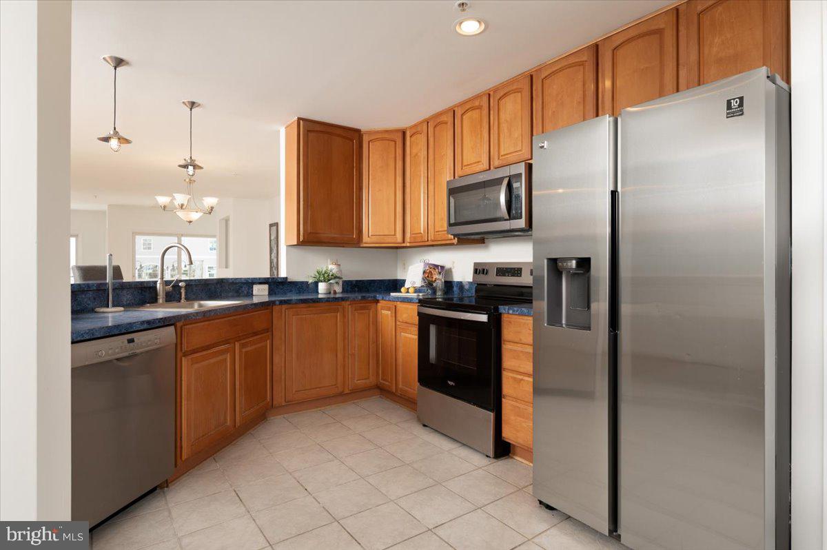 WINDWARD KEY - Residential