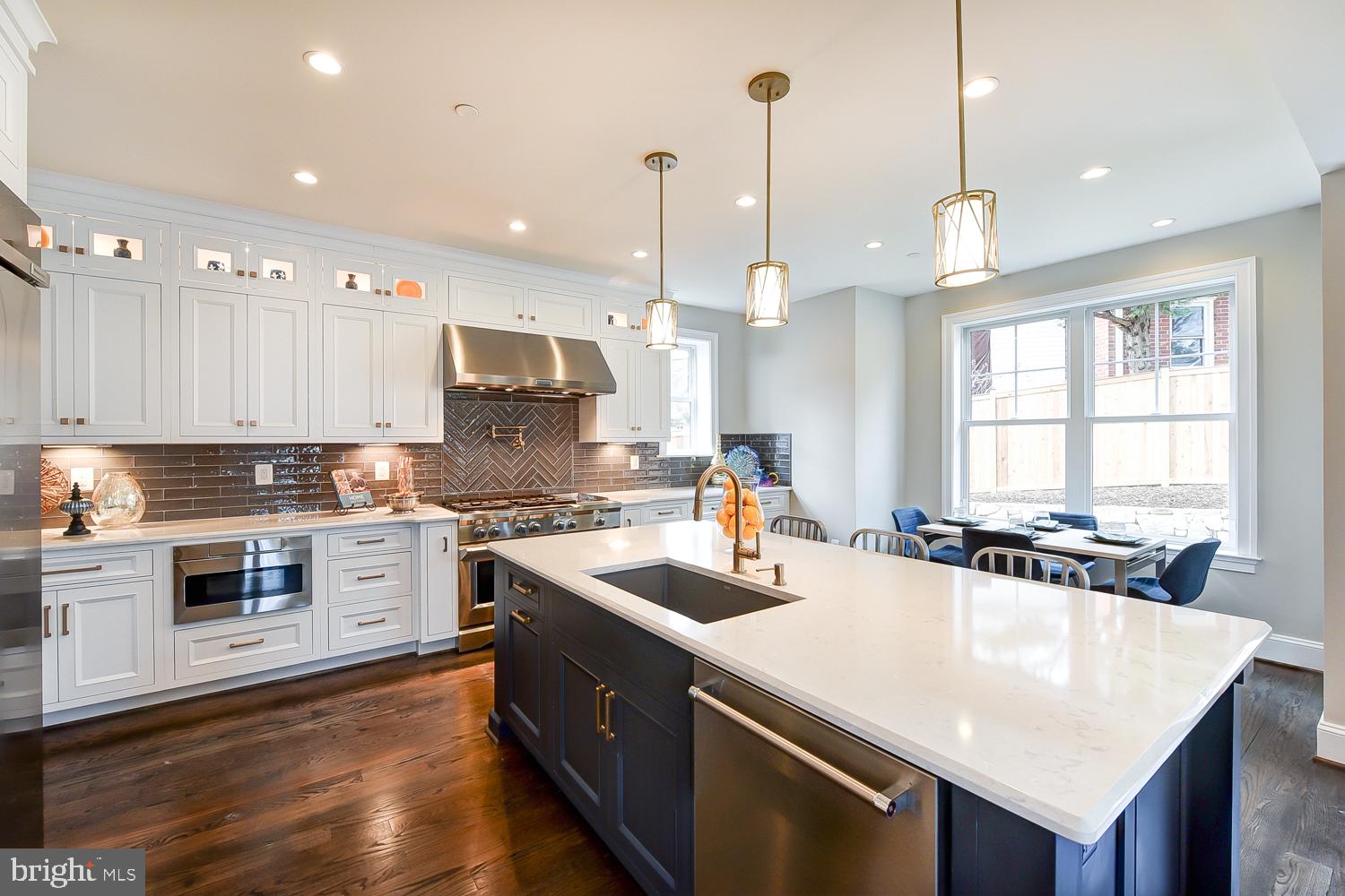 GLENBROOK VILLAGE - Residential