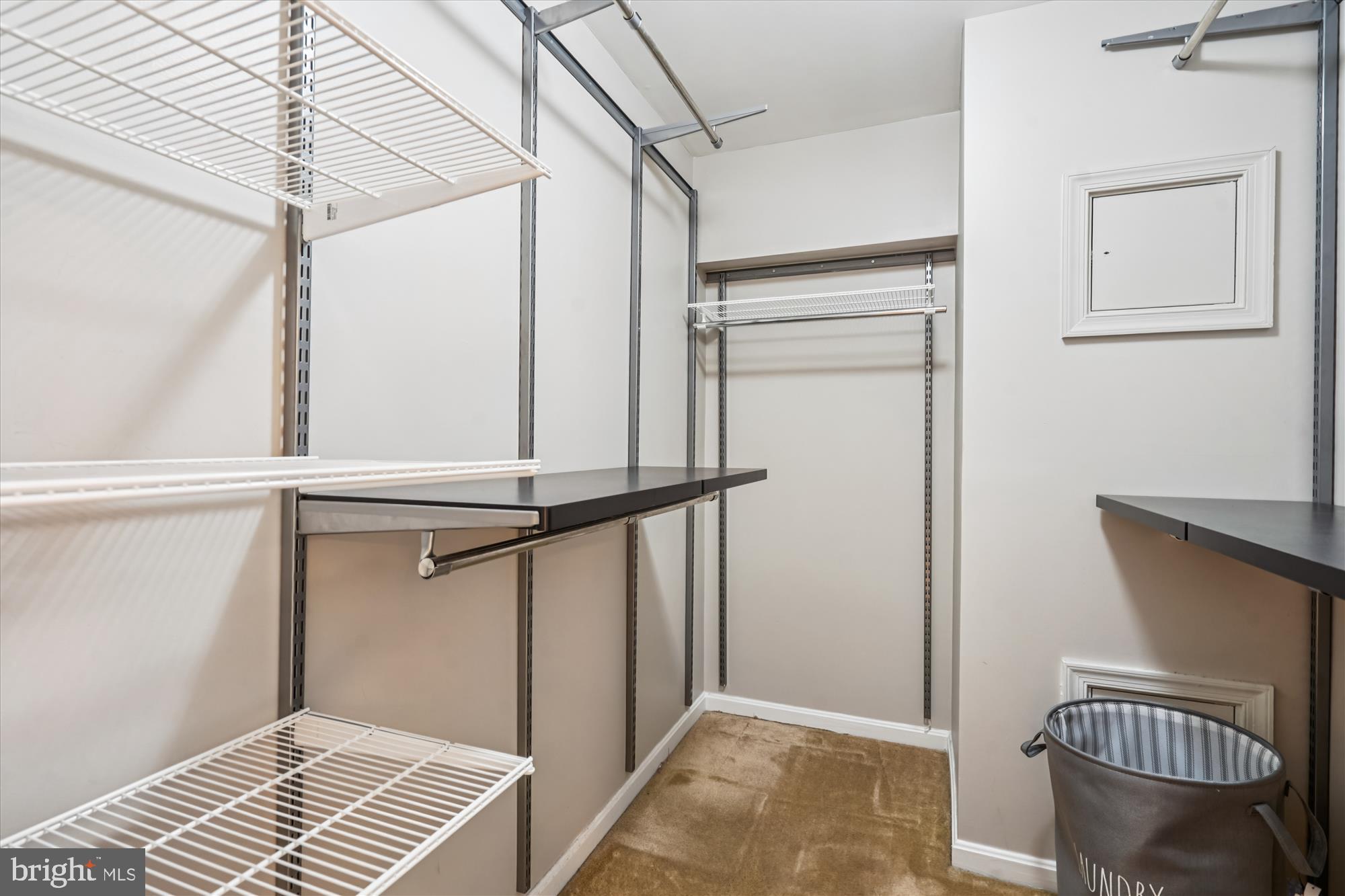 GROVETON WOODS - Residential Lease