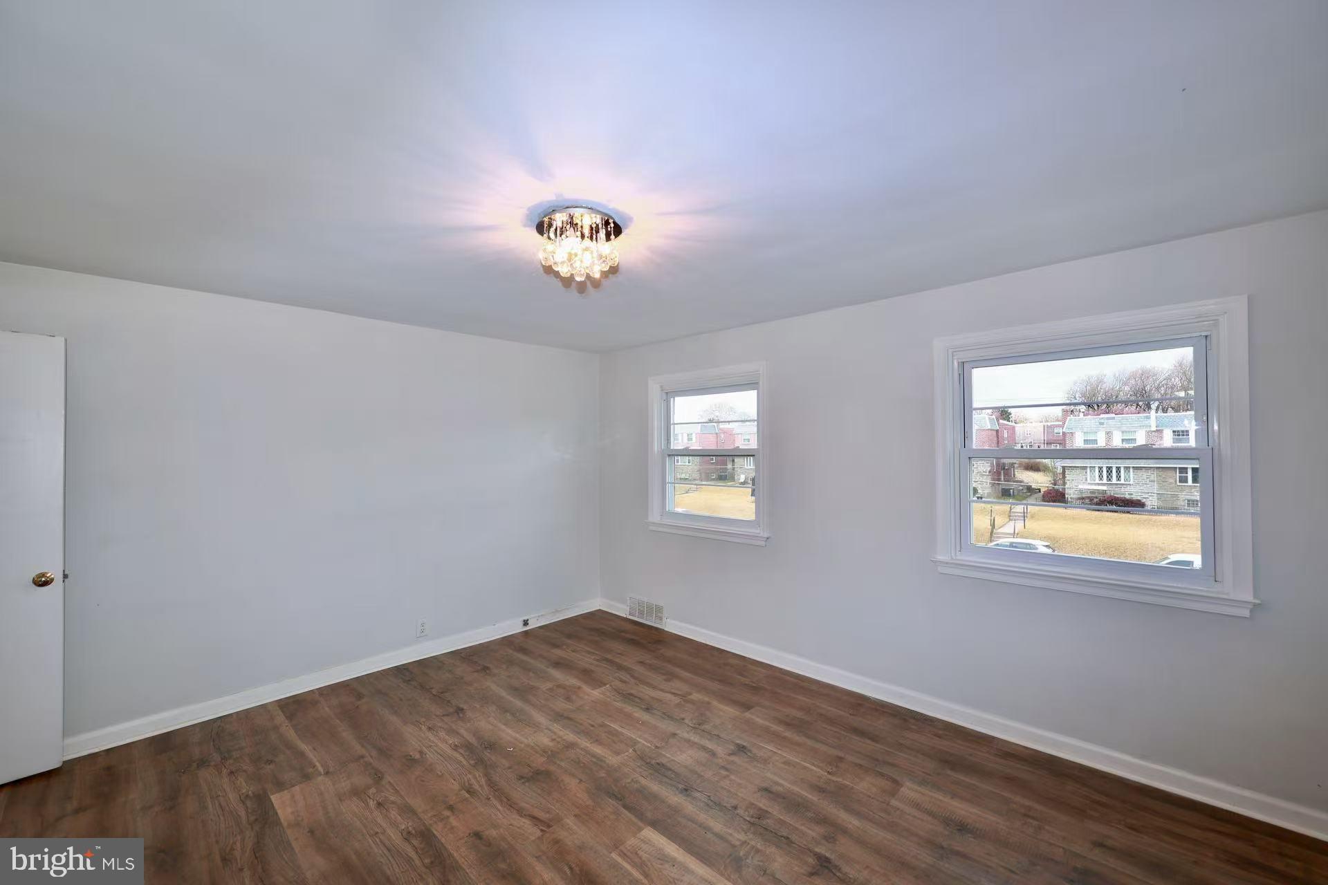 MAYFAIR (EAST) - Residential