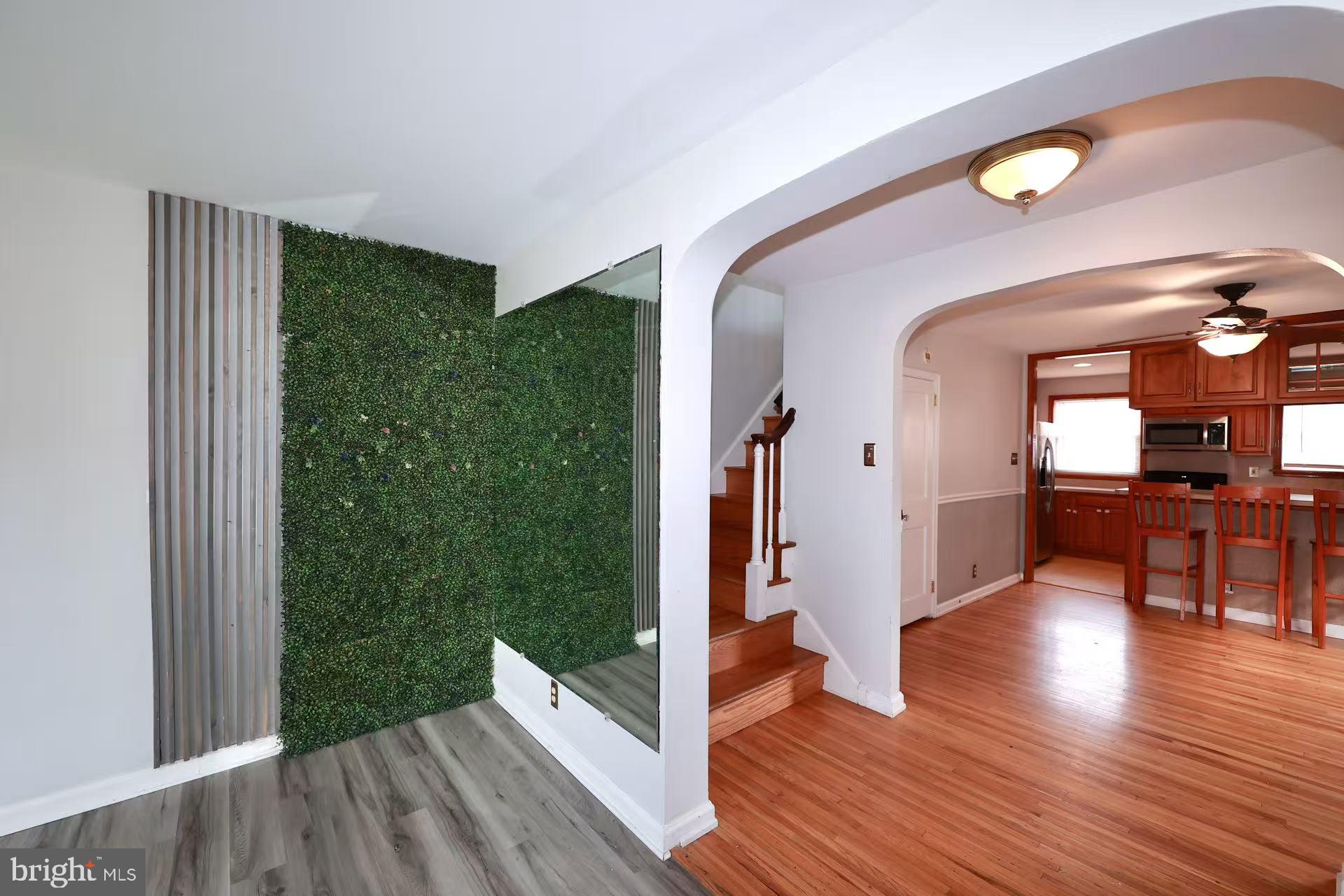 MAYFAIR (EAST) - Residential