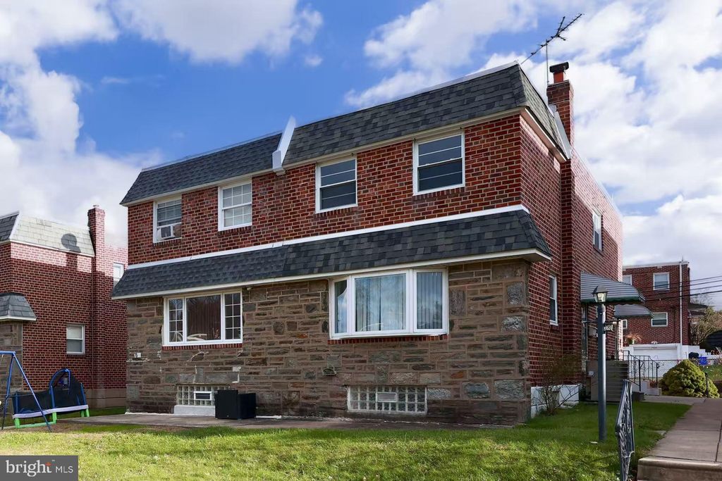 Photo of 7509 Brous Avenue, PHILADELPHIA, PA 19152 (MLS # PAPH2560472)