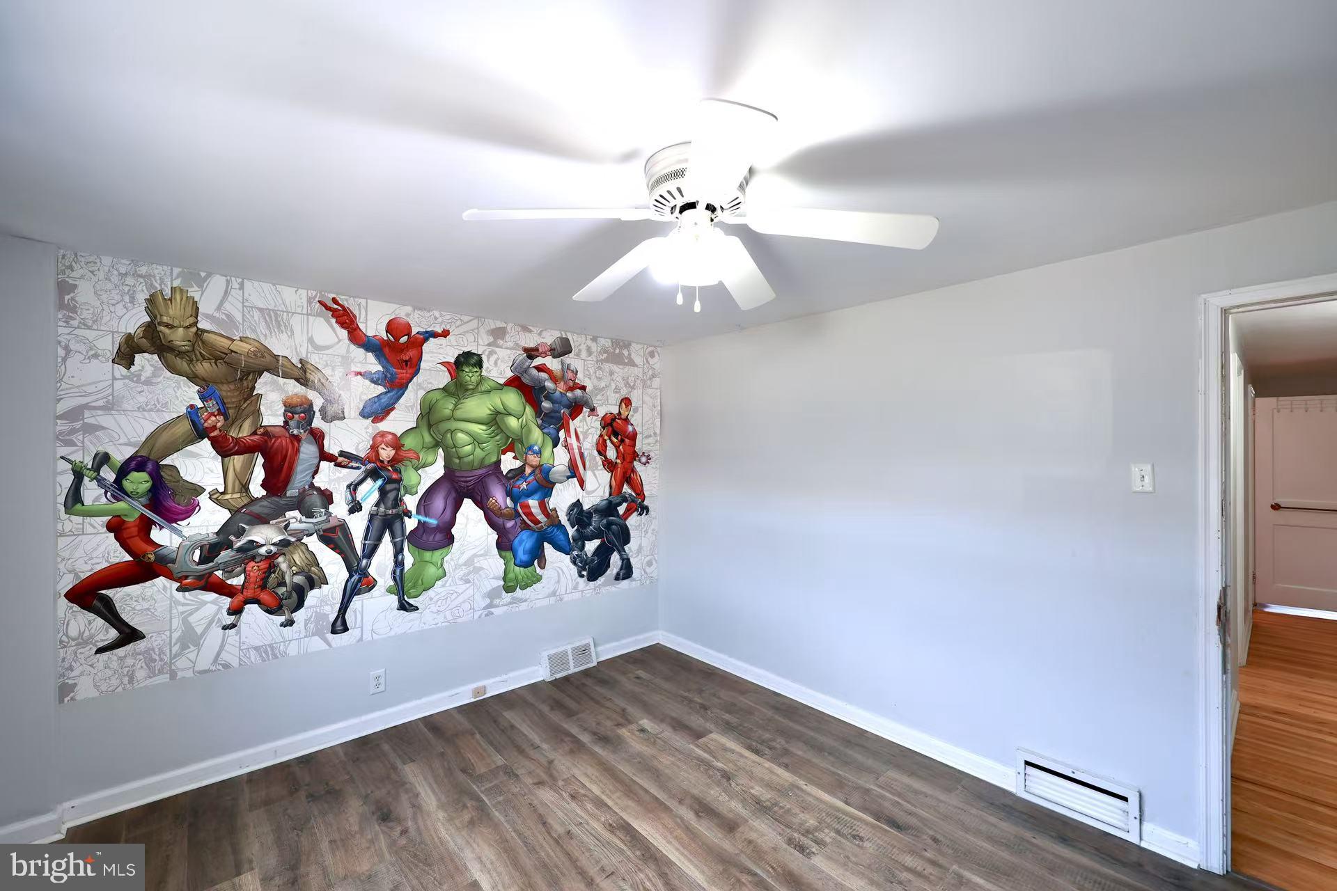 MAYFAIR (EAST) - Residential