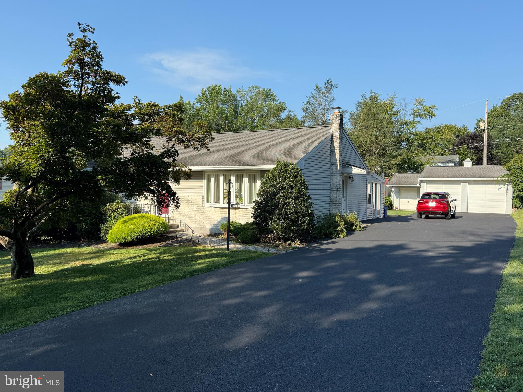 120 HILL AVENUE