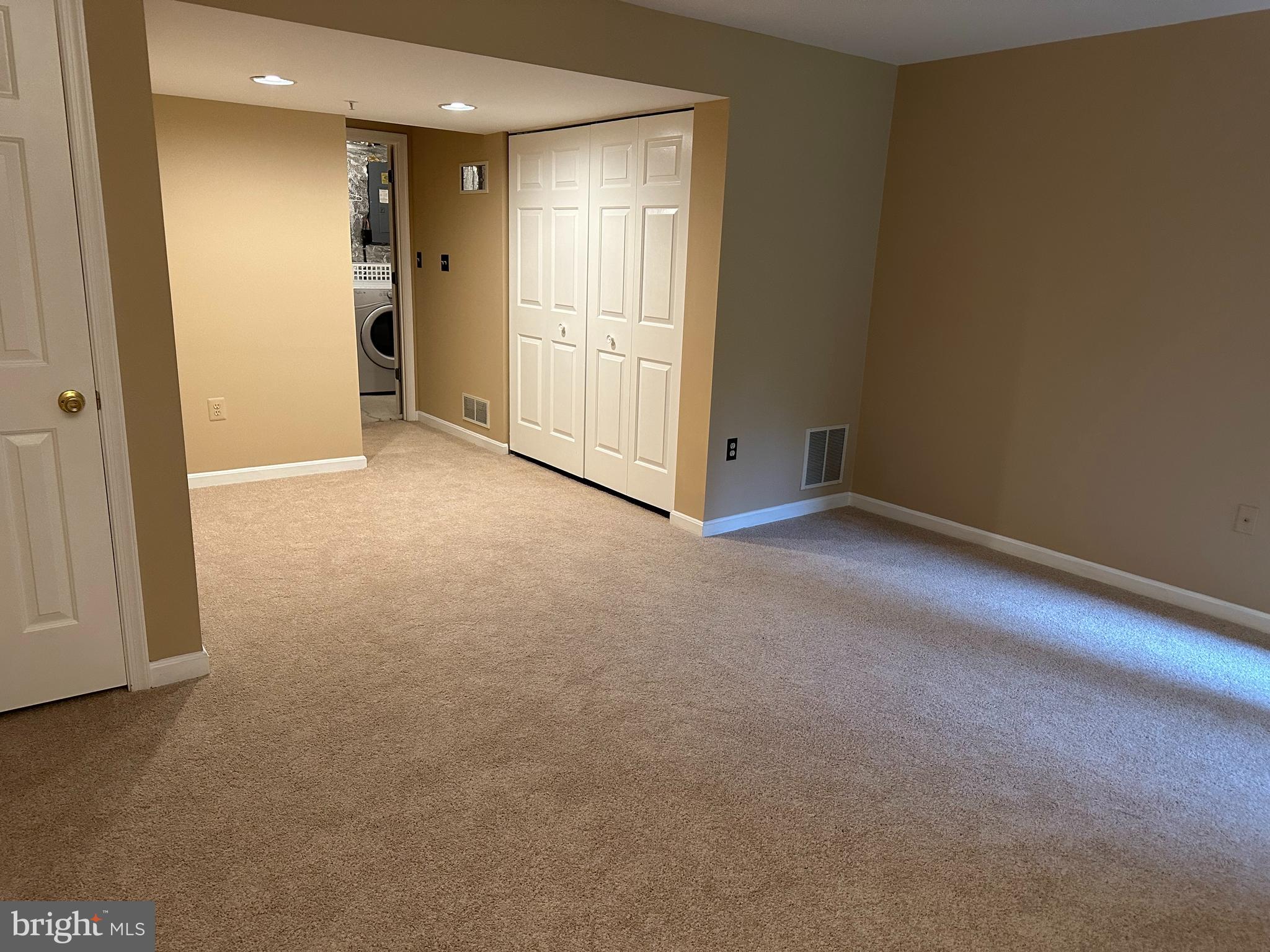 OWINGS MILLS NEW TOWN - Residential Lease