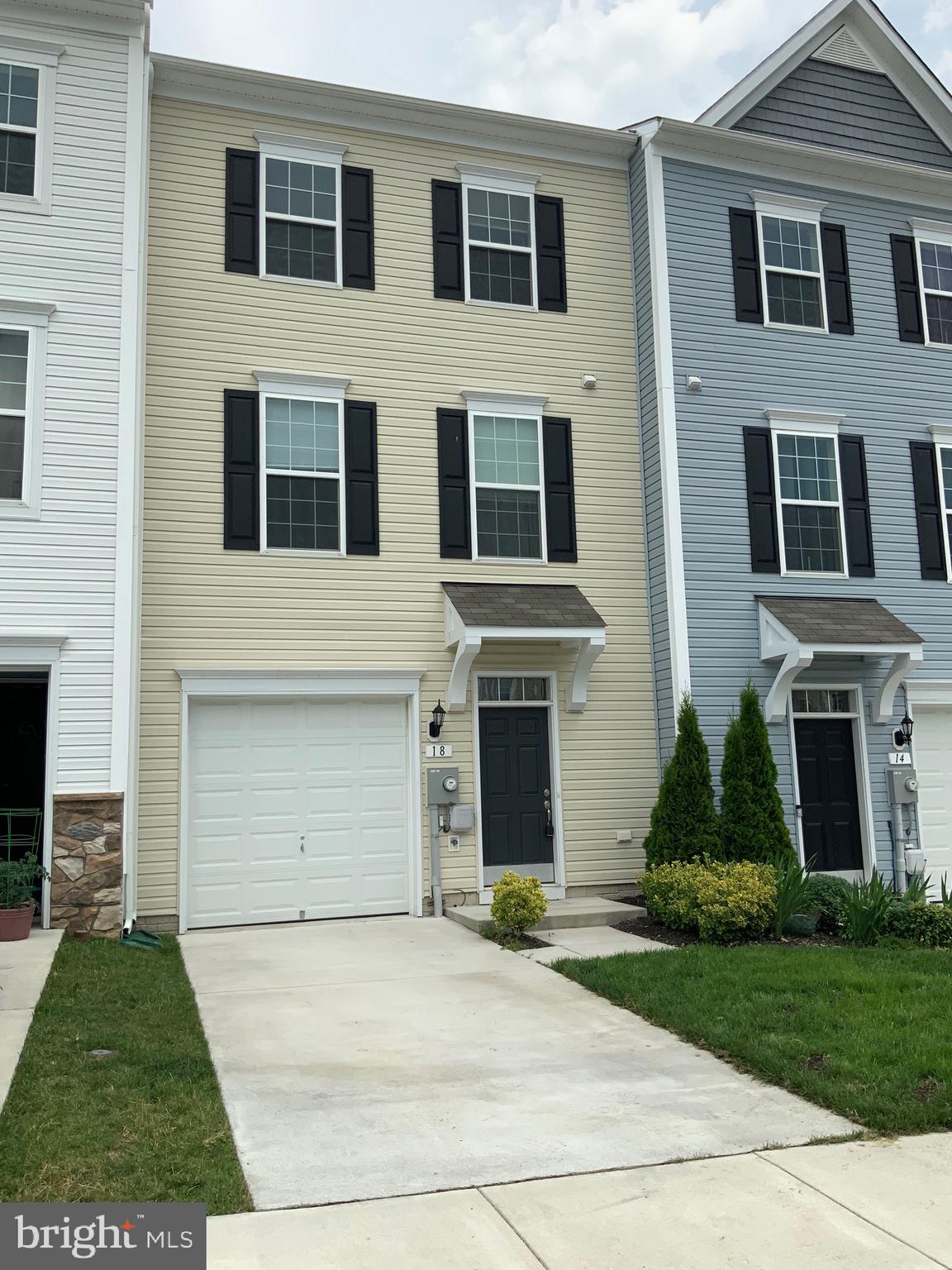 RIVERSIDE VILLAGES - Residential Lease