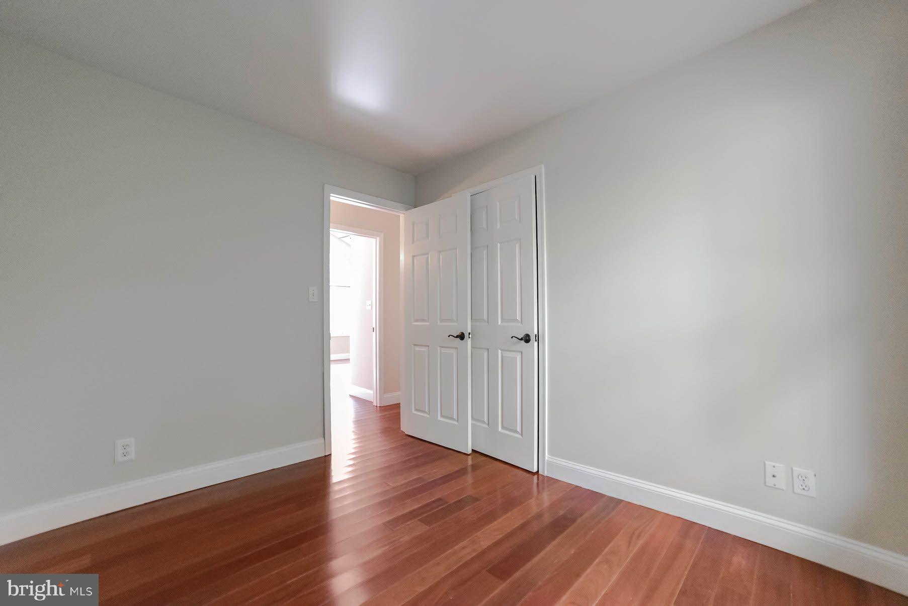 ESPERANZA FARMS - Residential