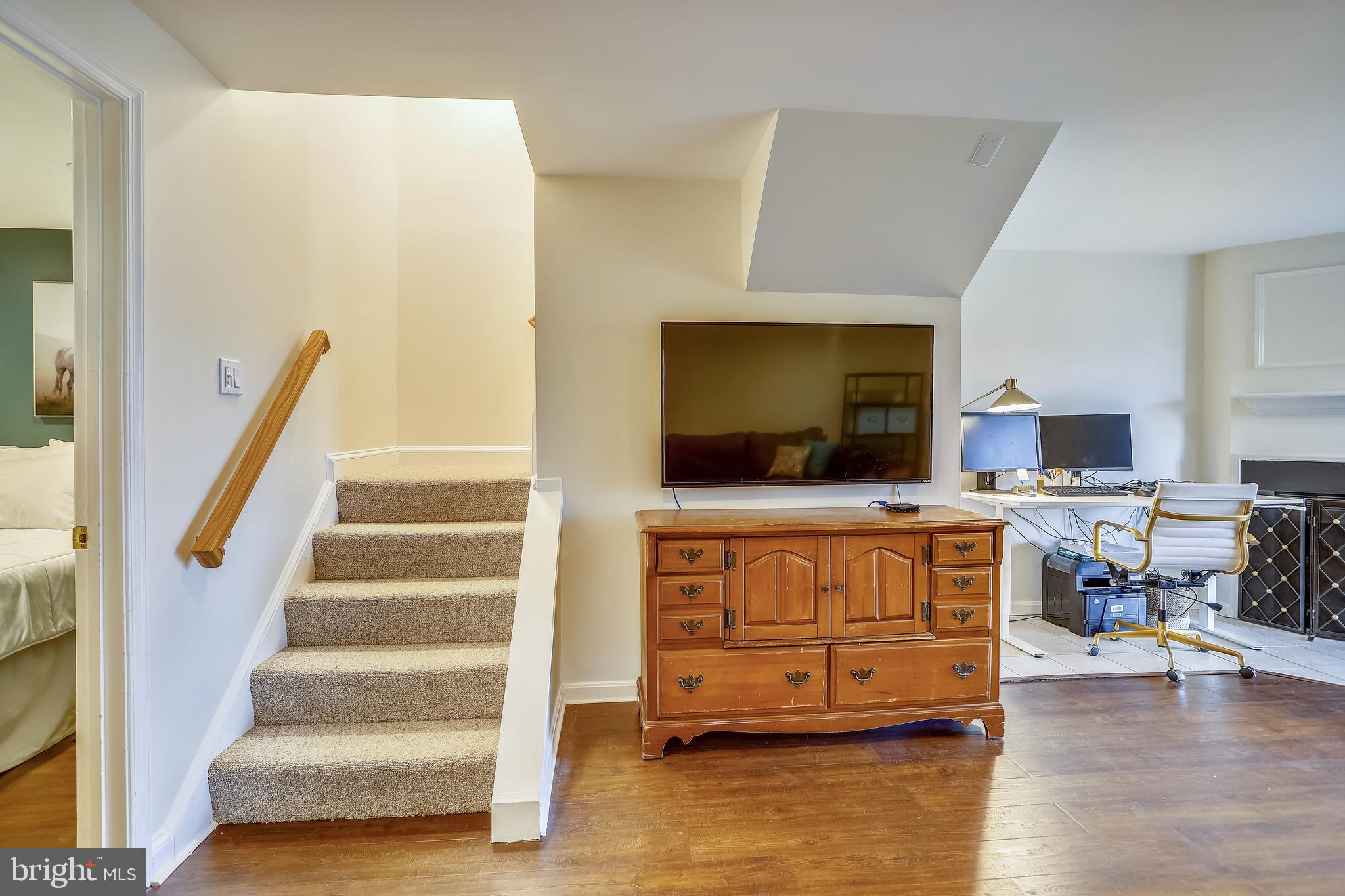 HAYFIELD VIEW - Residential