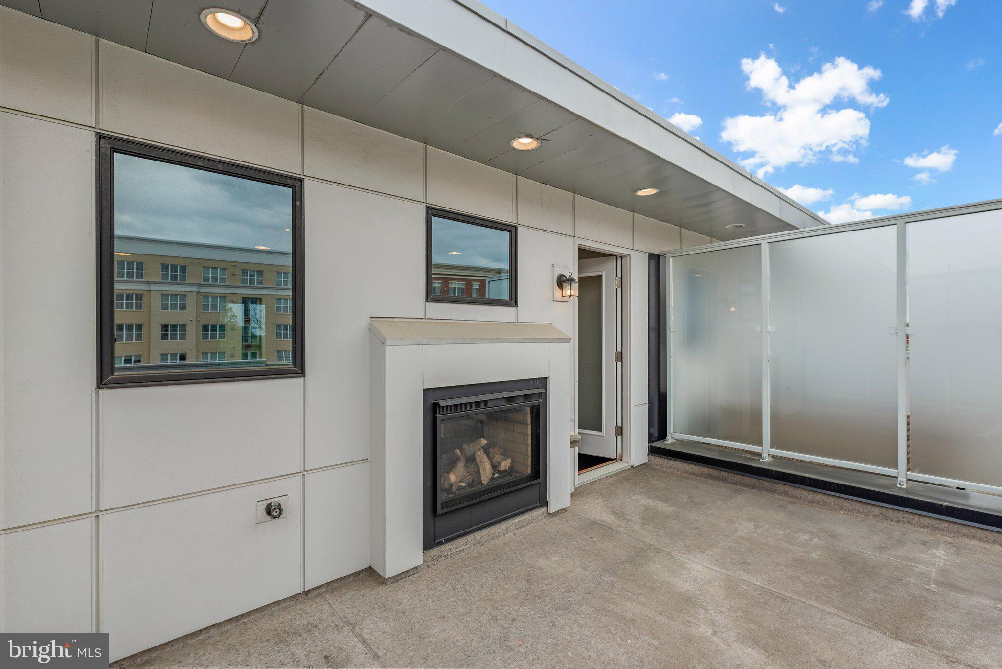 CROWN FARM - Residential