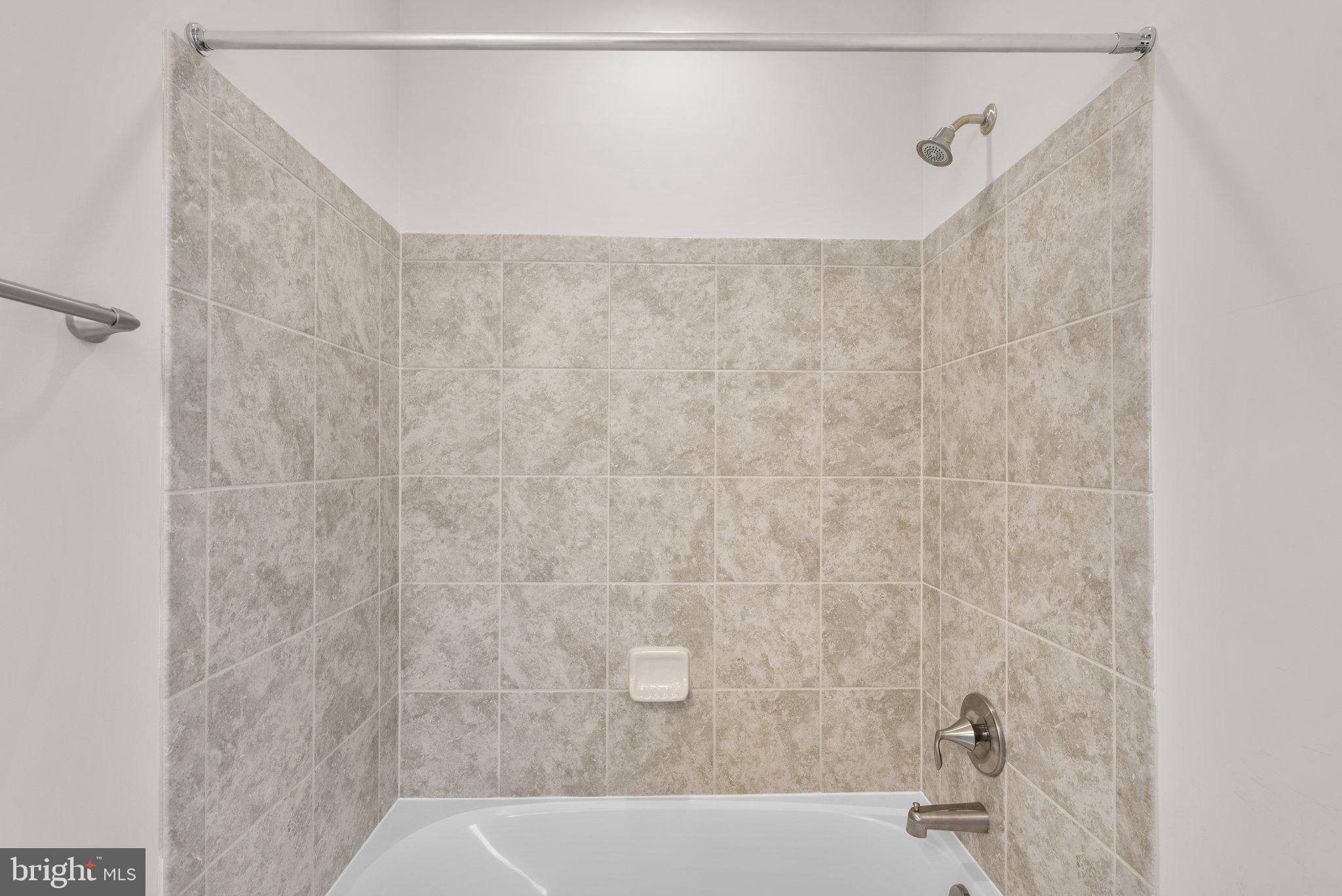 CROWN FARM - Residential