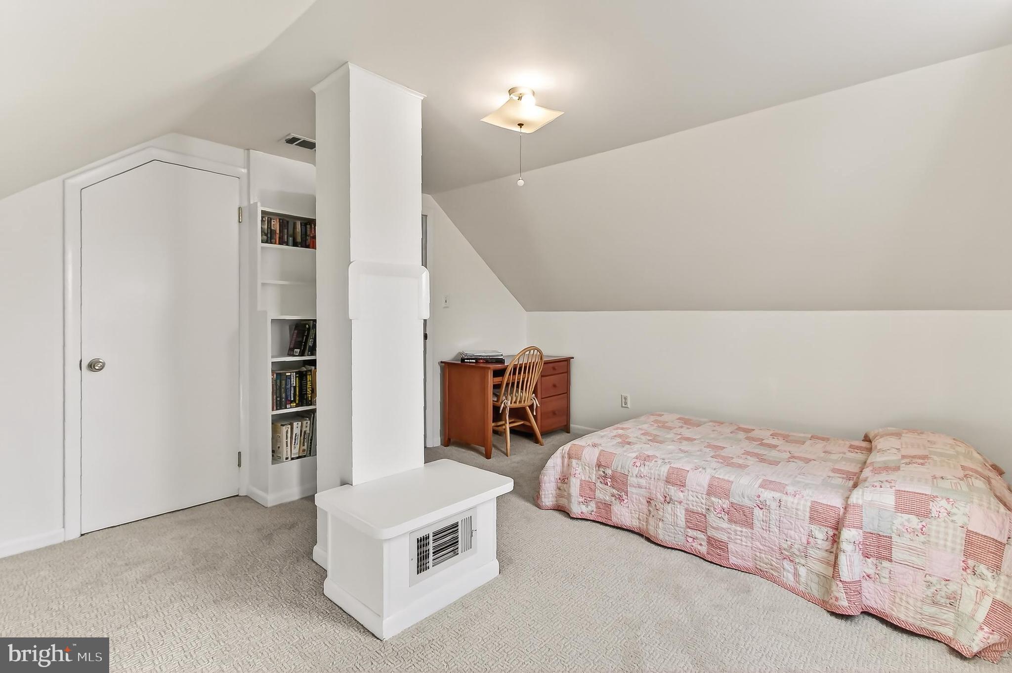 COLLINGWOOD ON THE POTOMAC - Residential