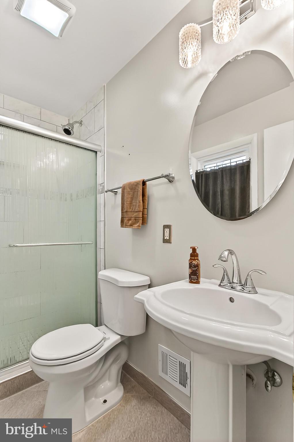 COLLINGWOOD ON THE POTOMAC - Residential