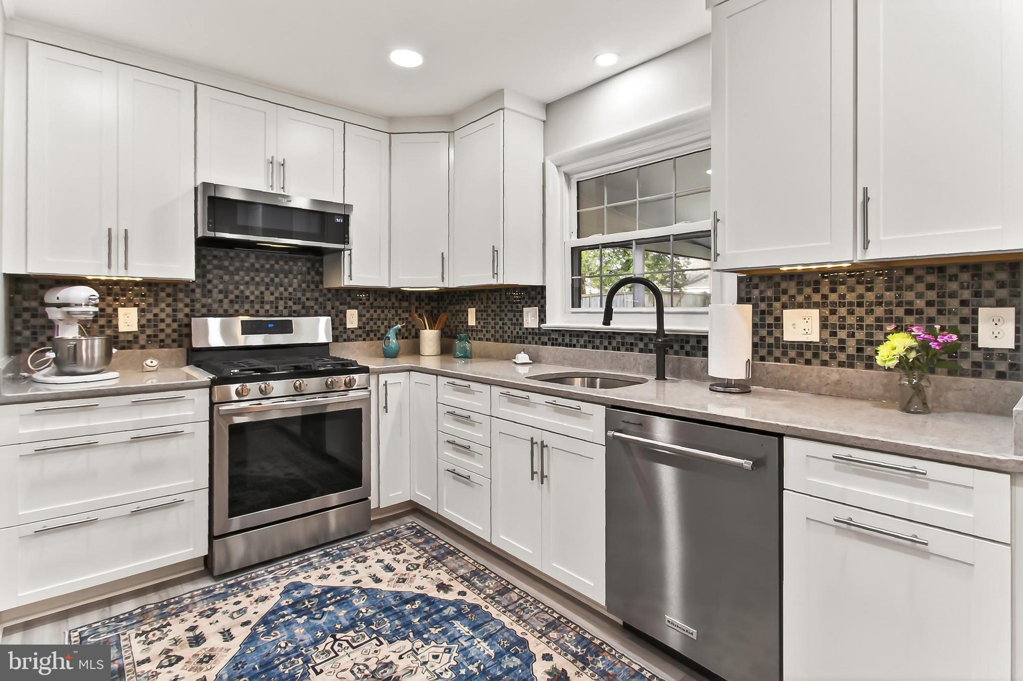 COLLINGWOOD ON THE POTOMAC - Residential