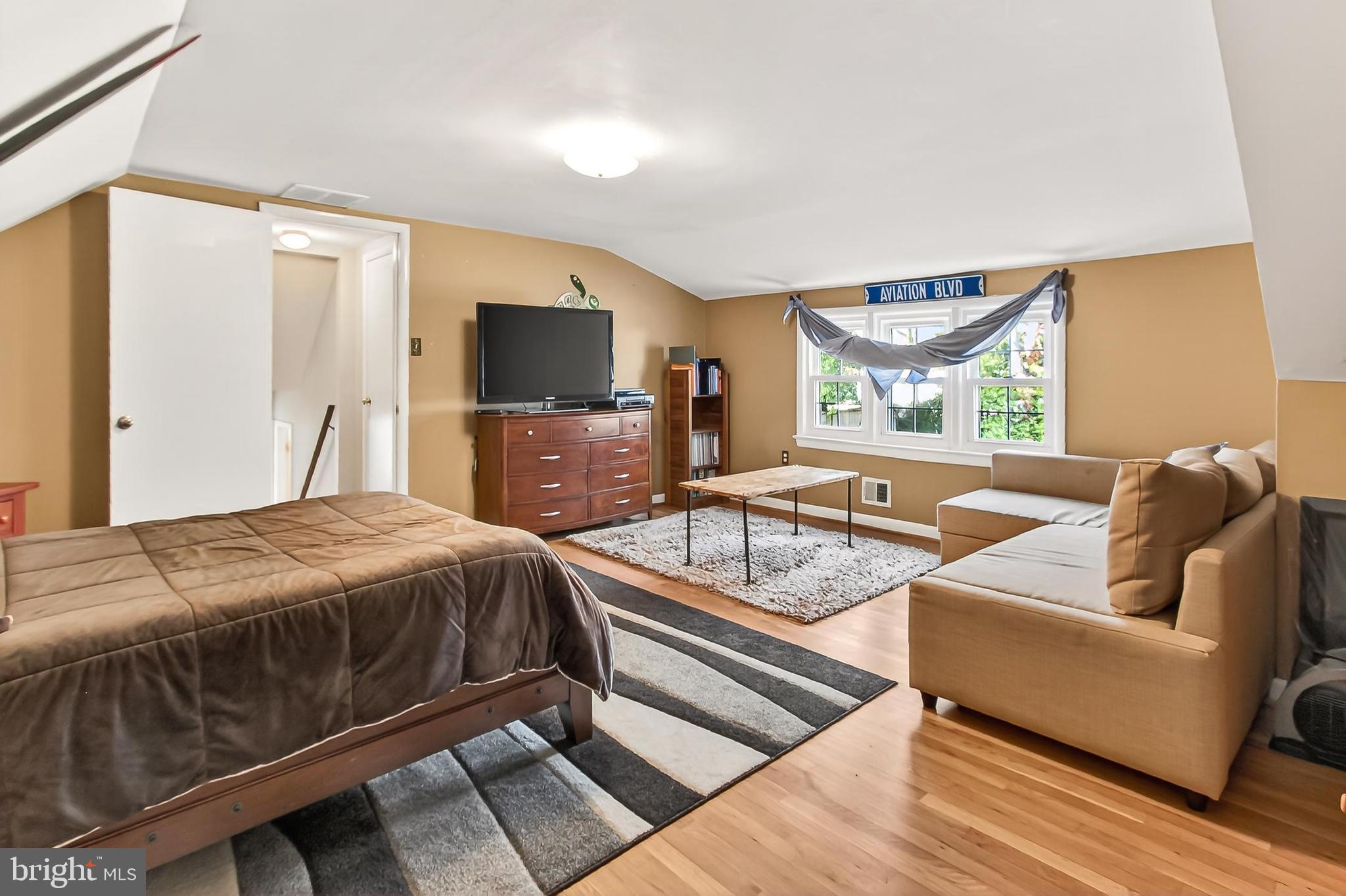 COLLINGWOOD ON THE POTOMAC - Residential