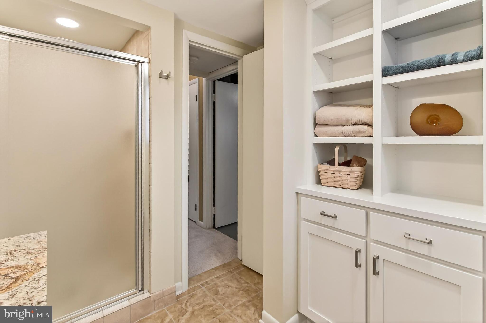 COLLINGWOOD ON THE POTOMAC - Residential