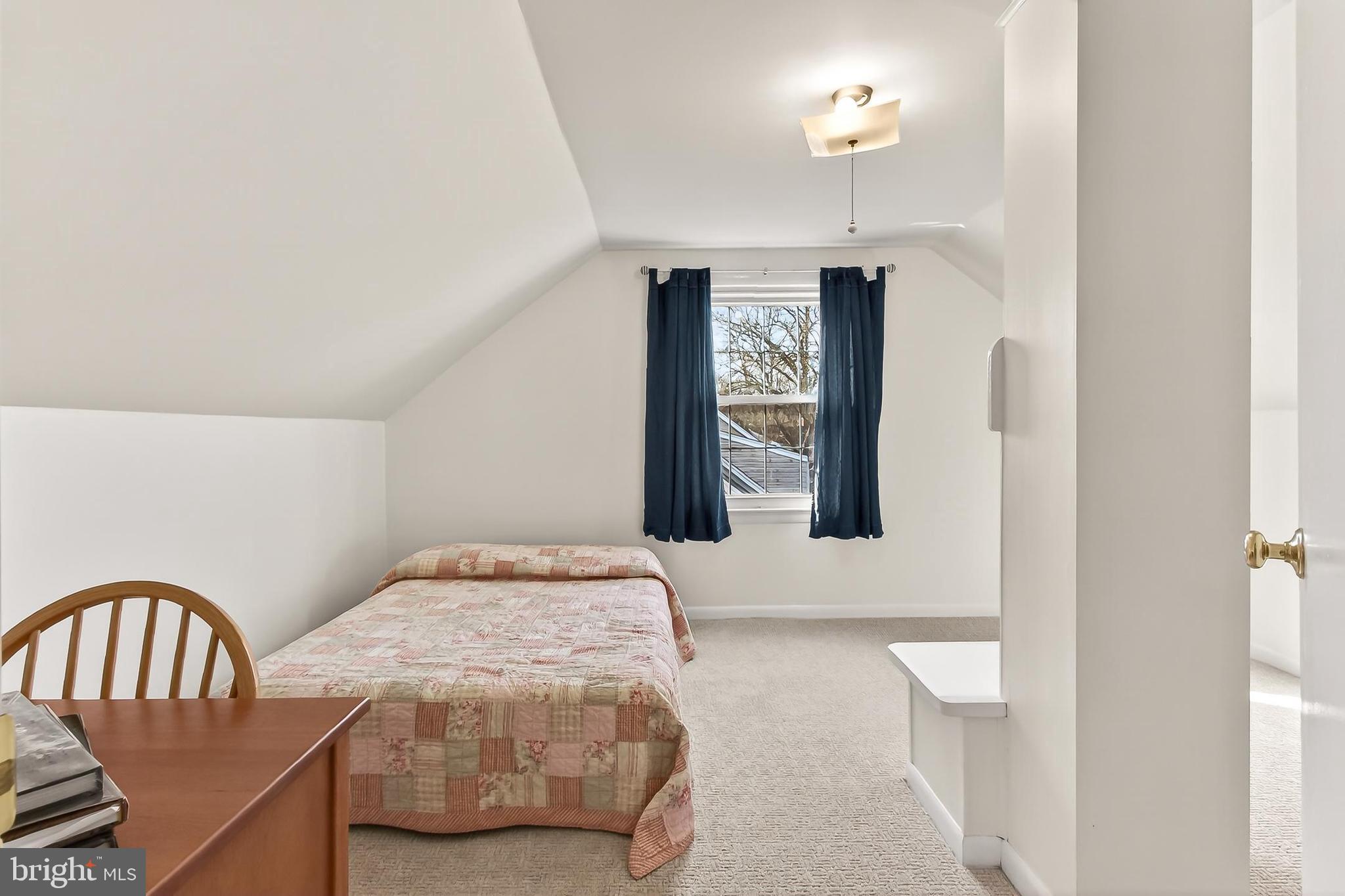 COLLINGWOOD ON THE POTOMAC - Residential