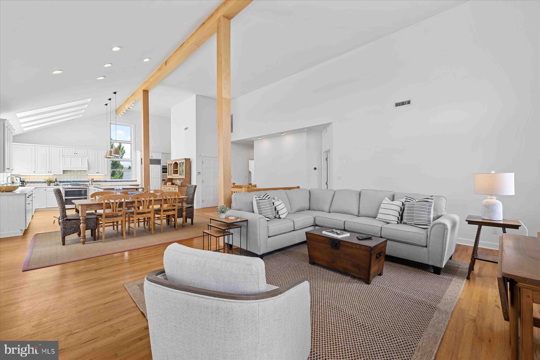 SUSSEX SHORES - Residential