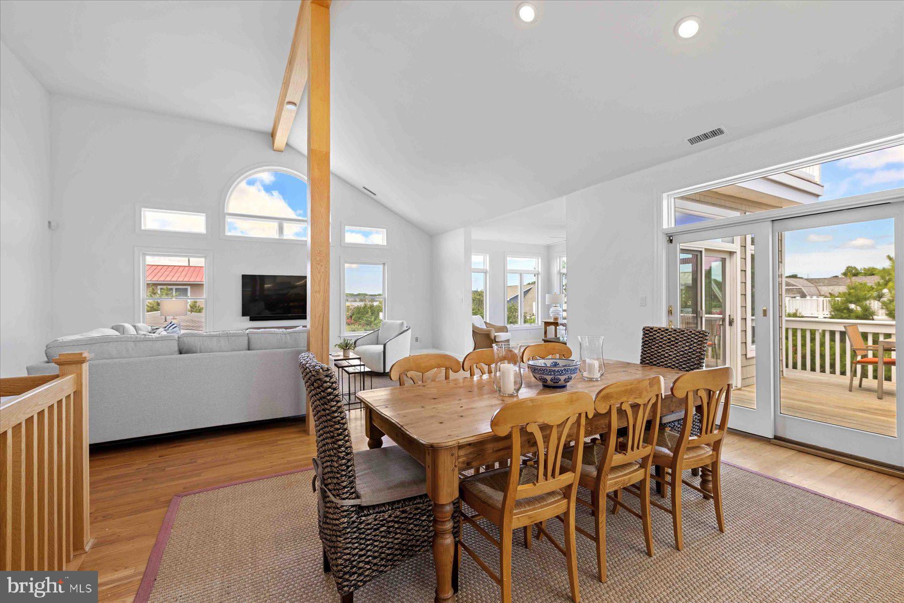 SUSSEX SHORES - Residential