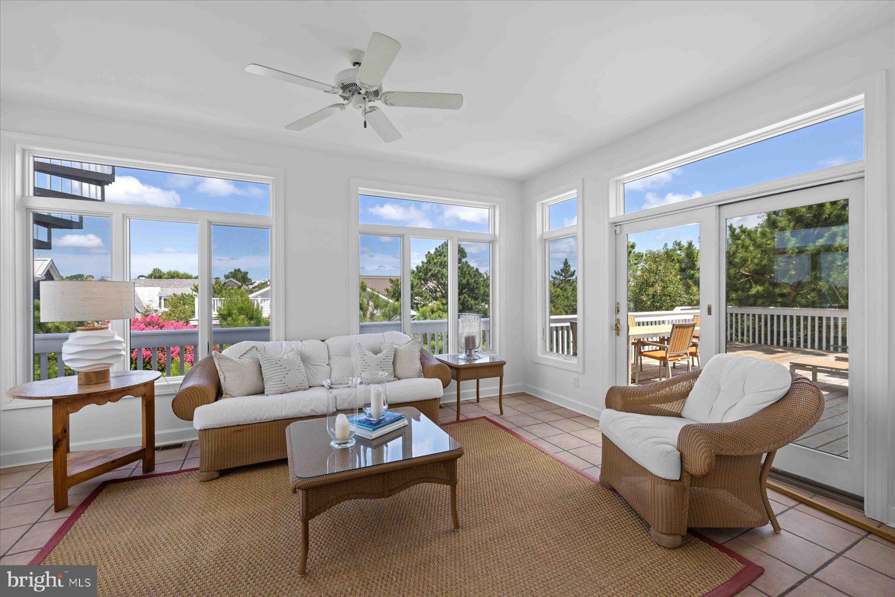 SUSSEX SHORES - Residential