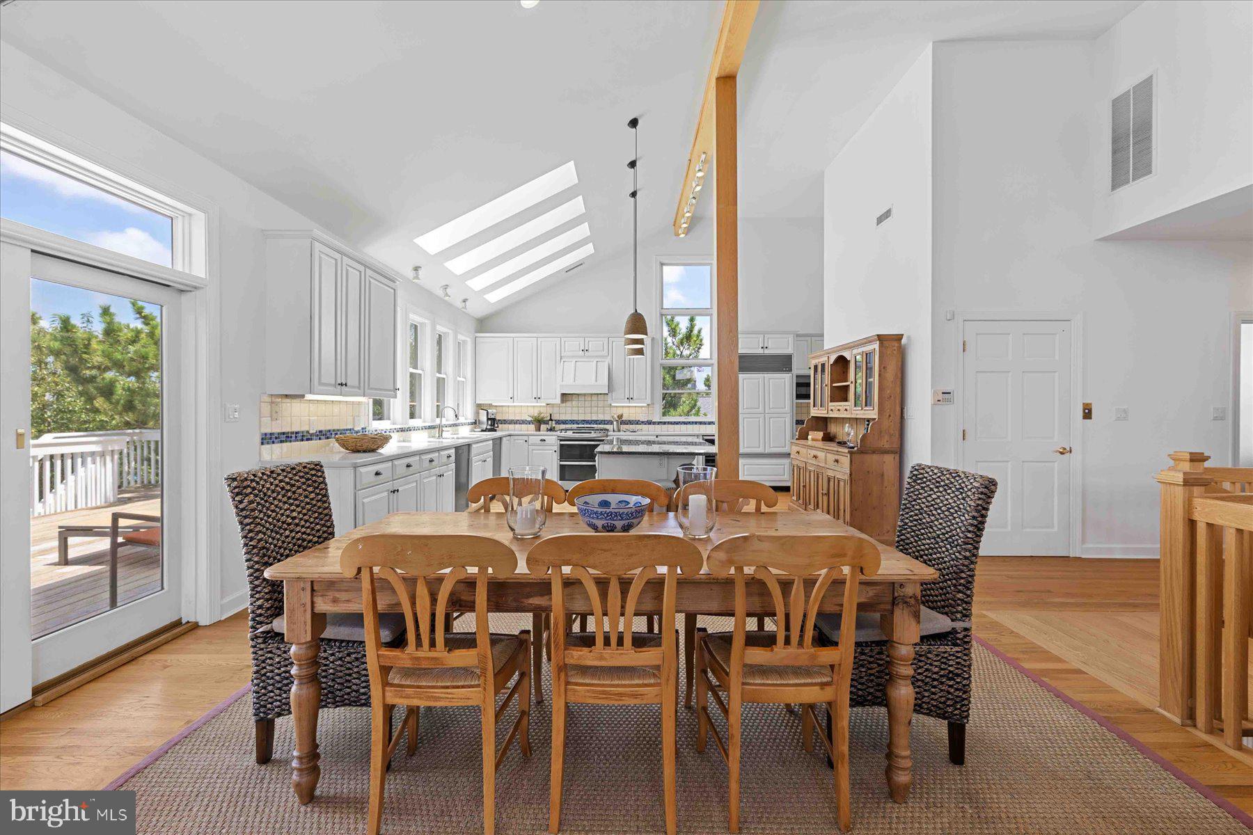 SUSSEX SHORES - Residential