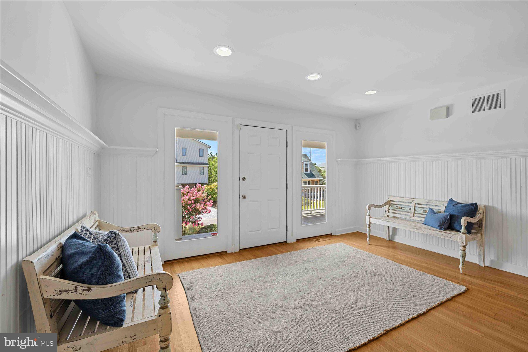 SUSSEX SHORES - Residential