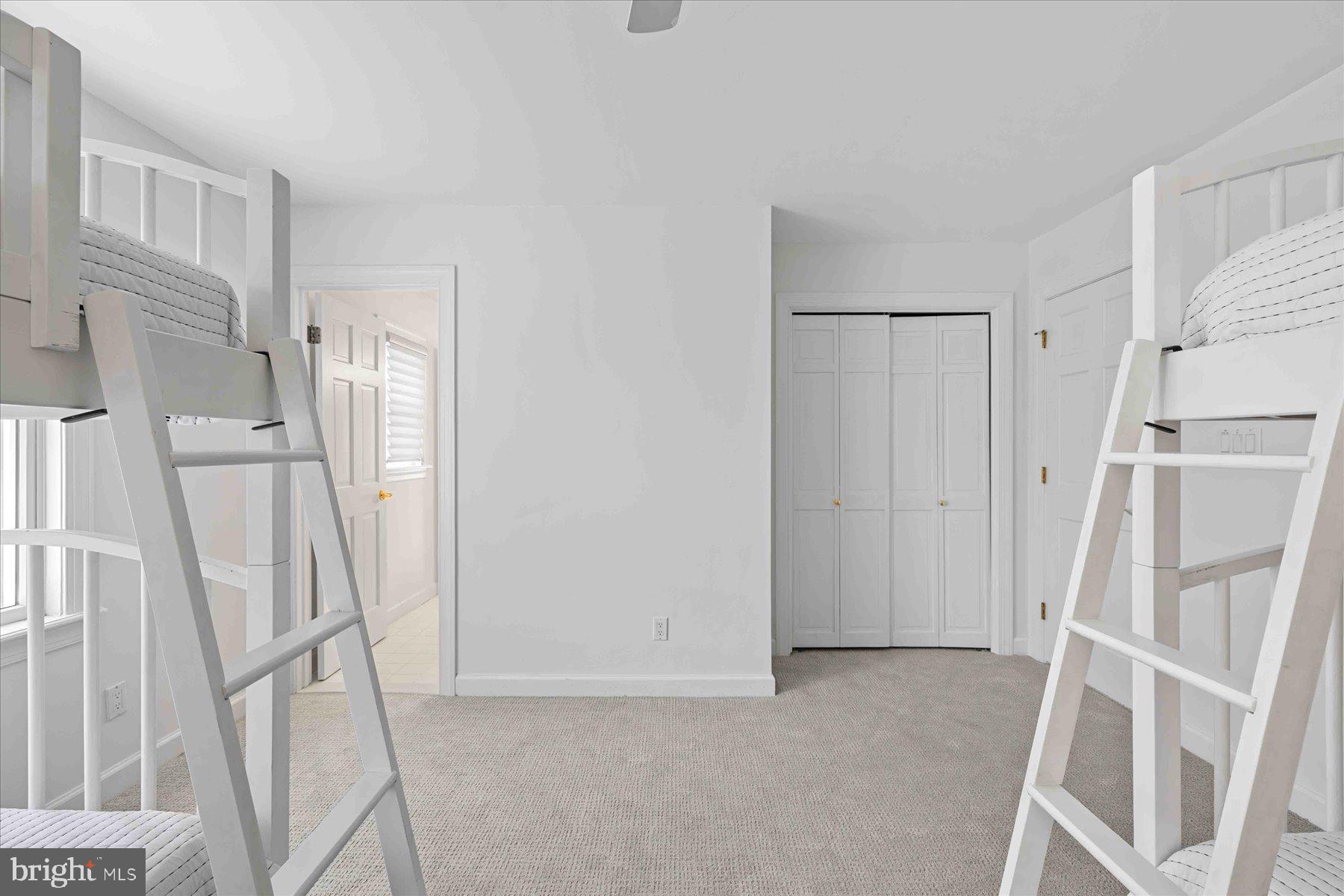 SUSSEX SHORES - Residential