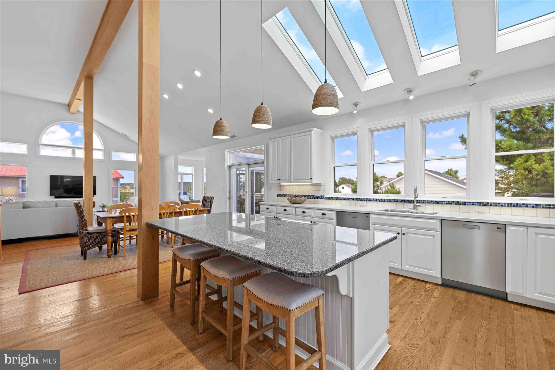 SUSSEX SHORES - Residential