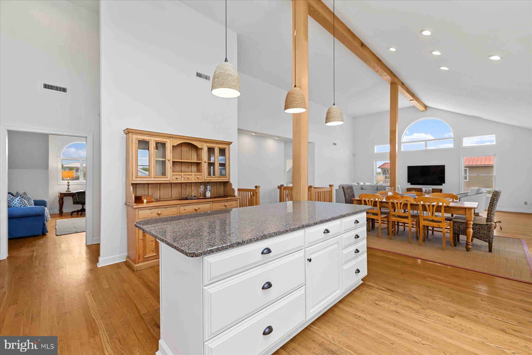 SUSSEX SHORES - Residential