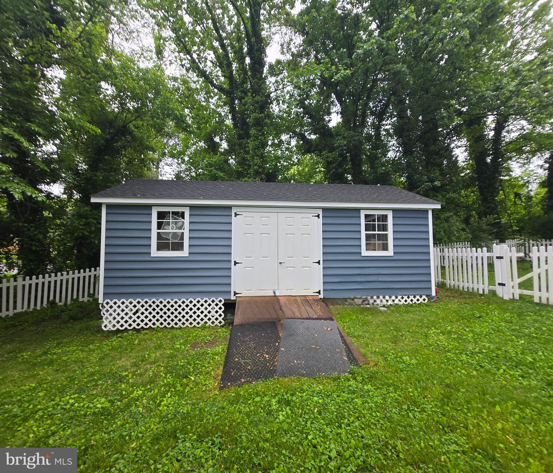 1345 FAIRFIELD LOOP ROAD