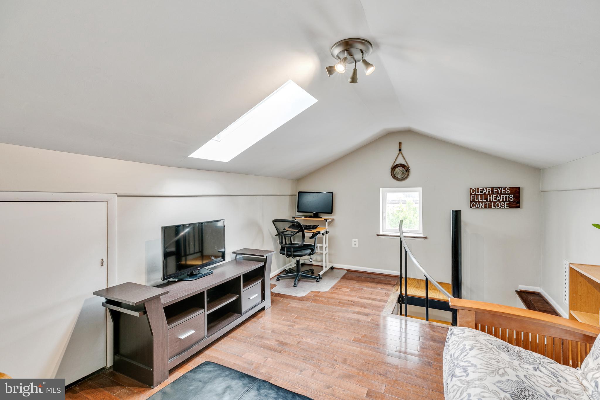 WASHINGTON SQ WEST - Residential