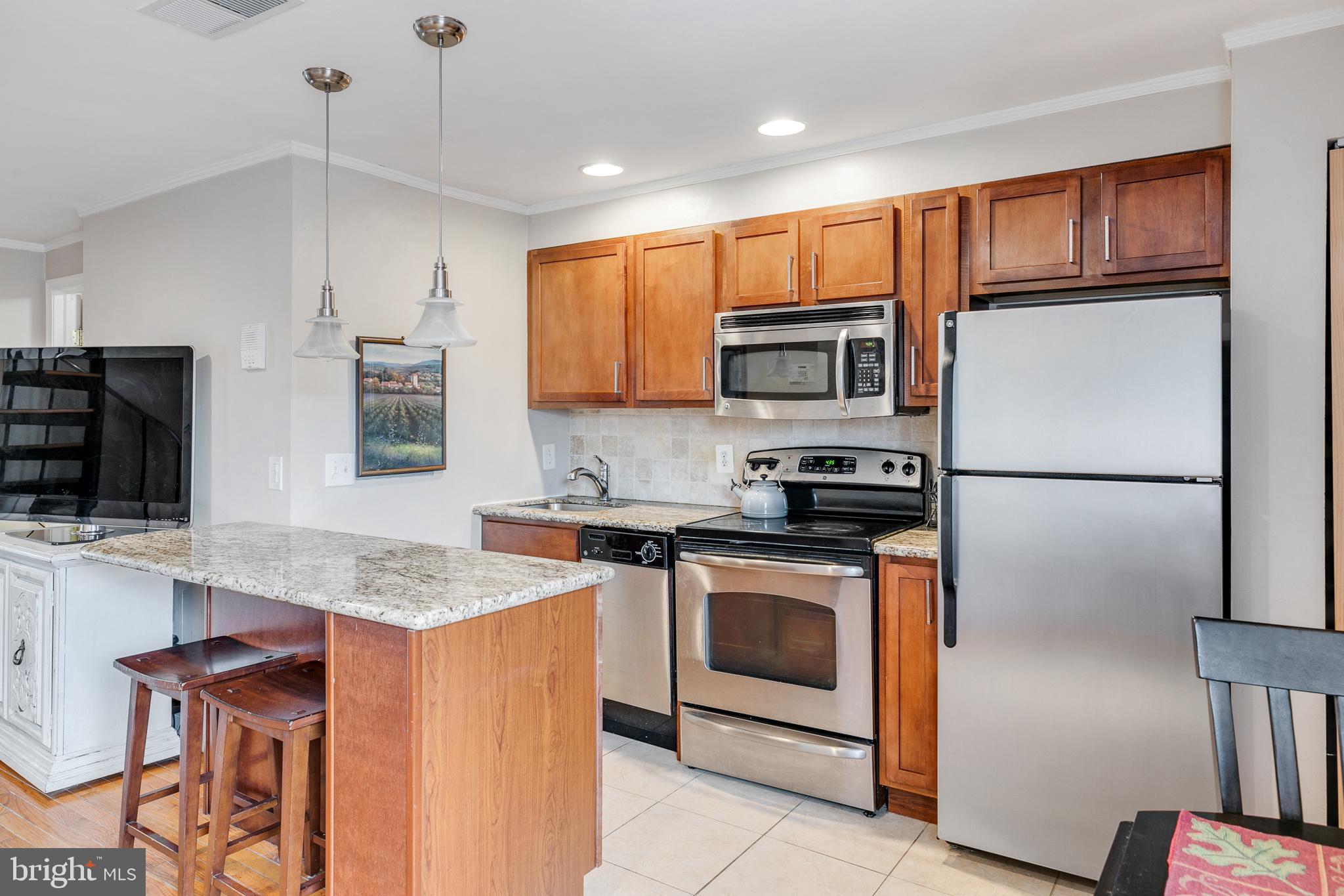 WASHINGTON SQ WEST - Residential