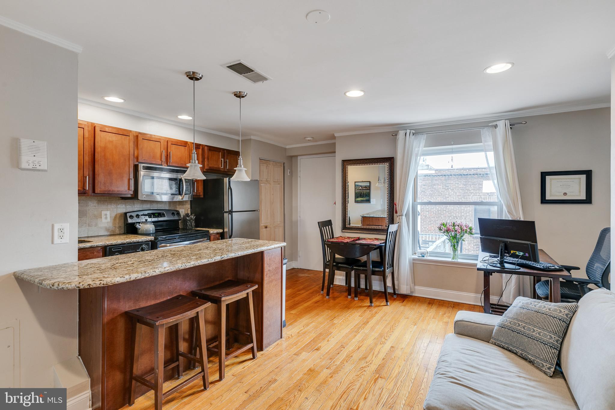 WASHINGTON SQ WEST - Residential