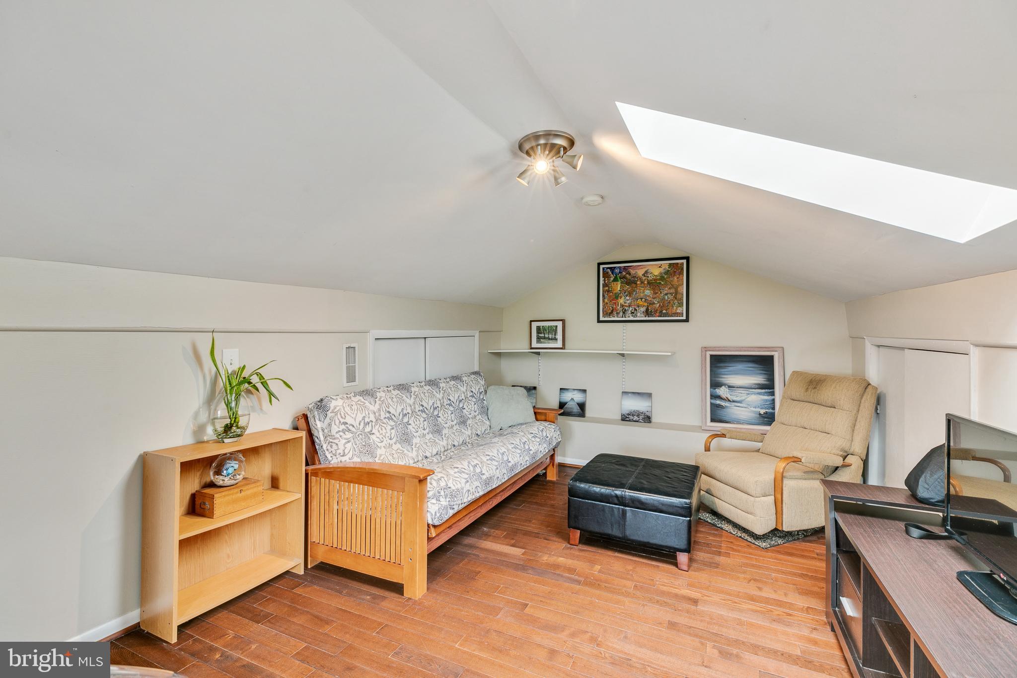 WASHINGTON SQ WEST - Residential