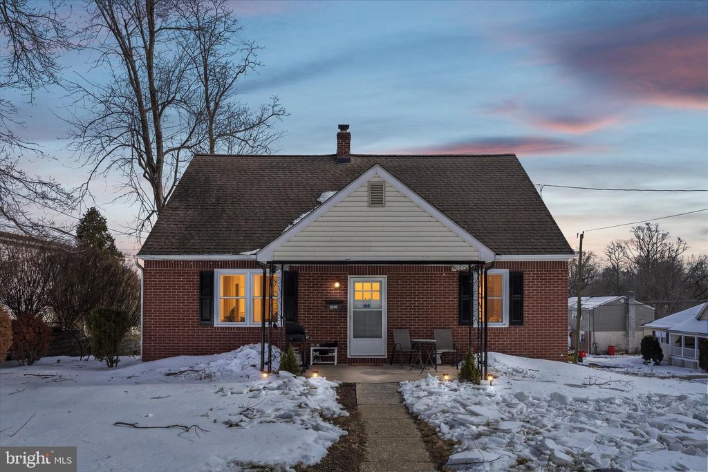 Photo of 317 Summer Avenue, HORSHAM, PA 19044 (MLS # PAMC2167094)