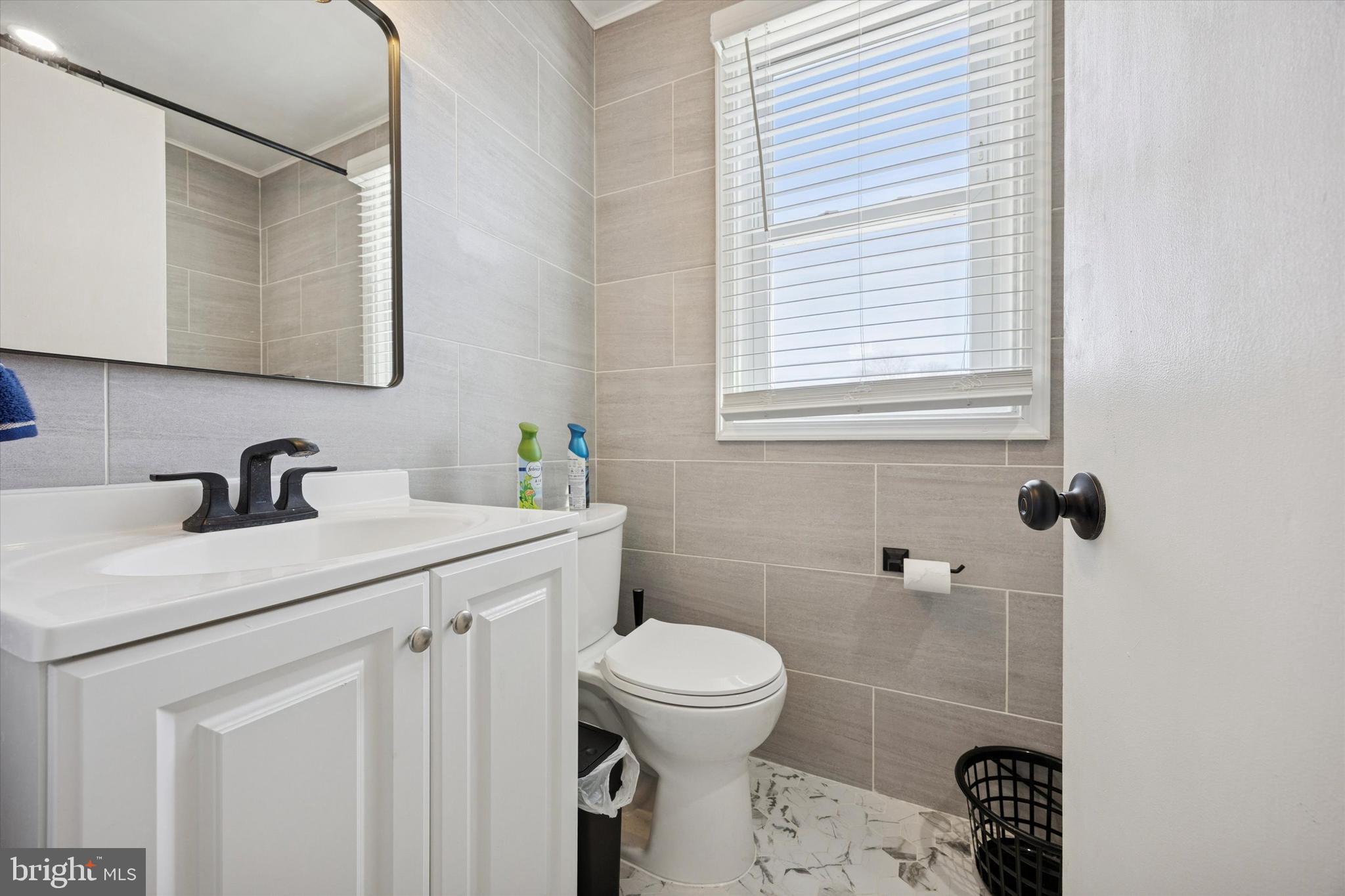 MEETINGHOUSE VIL - Residential