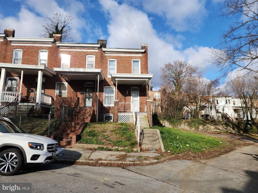 ONLINE AUCTION: Bidding begins 12/26/2023 @ 10:00 AM. Bidding ends 12/28/2023 @ 11:50 AM. List Price is Suggested Opening Bid. 2 Story End Unit Porch-Front Townhouse located in the Edgewood area of Baltimore City. Residents can enjoy the nearby attractions such as Gwynns Falls Park, Leon Day Park, Edmondson Village Shopping Mall, Walbrook Junction Shopping Center, & Grace Medical Center. Easy Access to Major Traffic Artery Edmondson Ave. Property is Vacant. Deposit: $10,000.