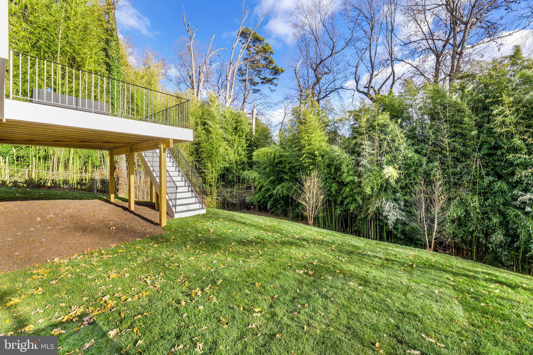 VIENNA WOODS - Residential