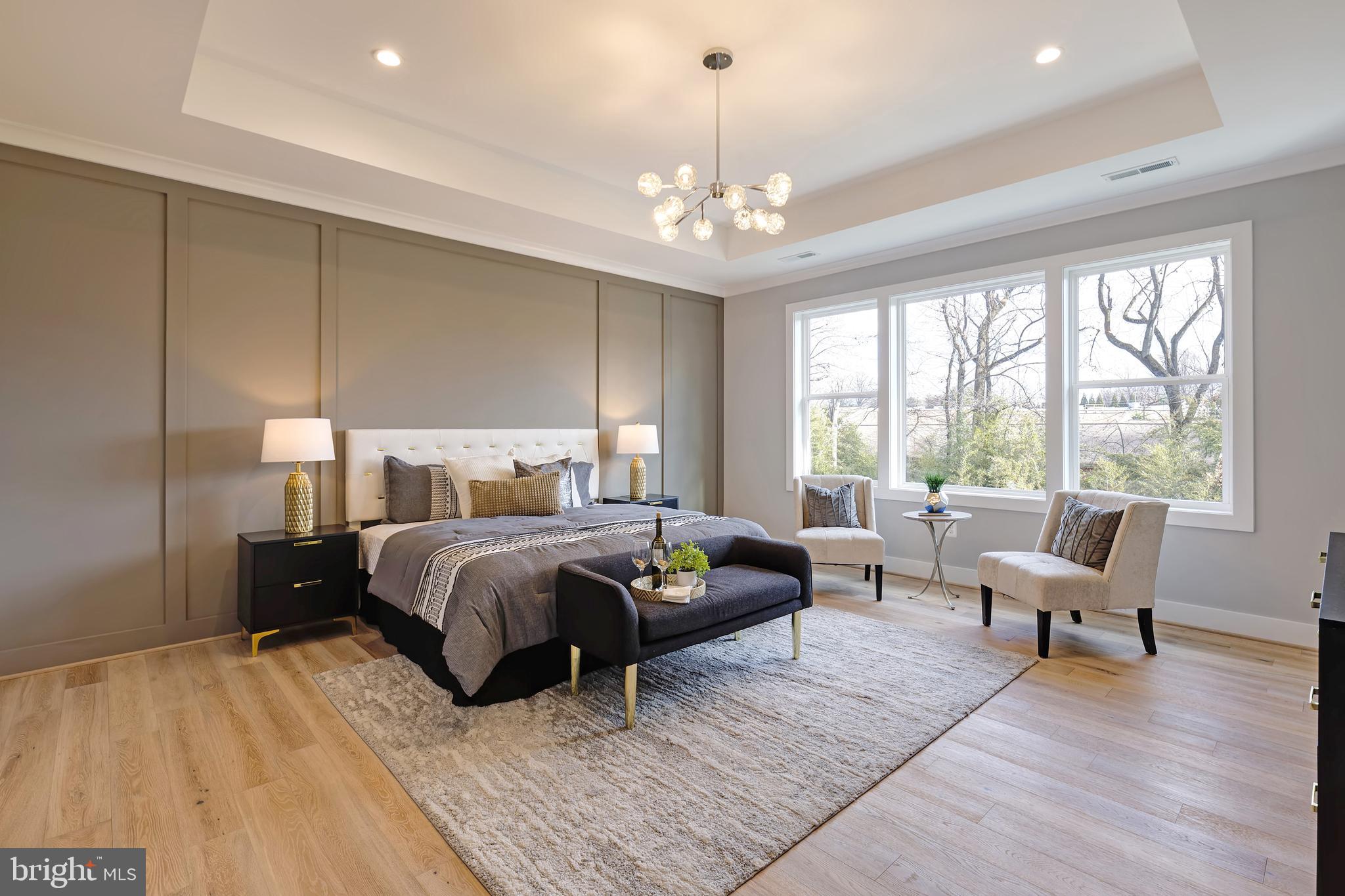 VIENNA WOODS - Residential