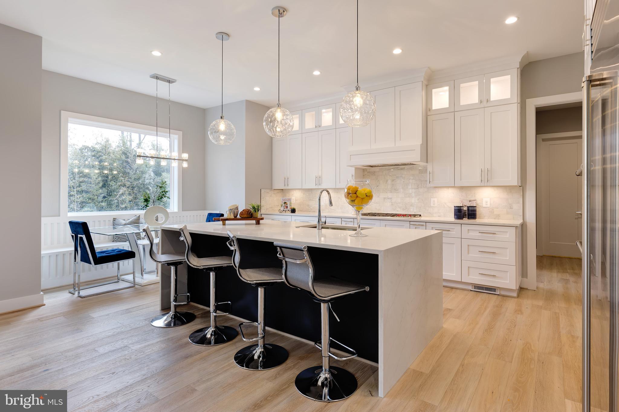 VIENNA WOODS - Residential