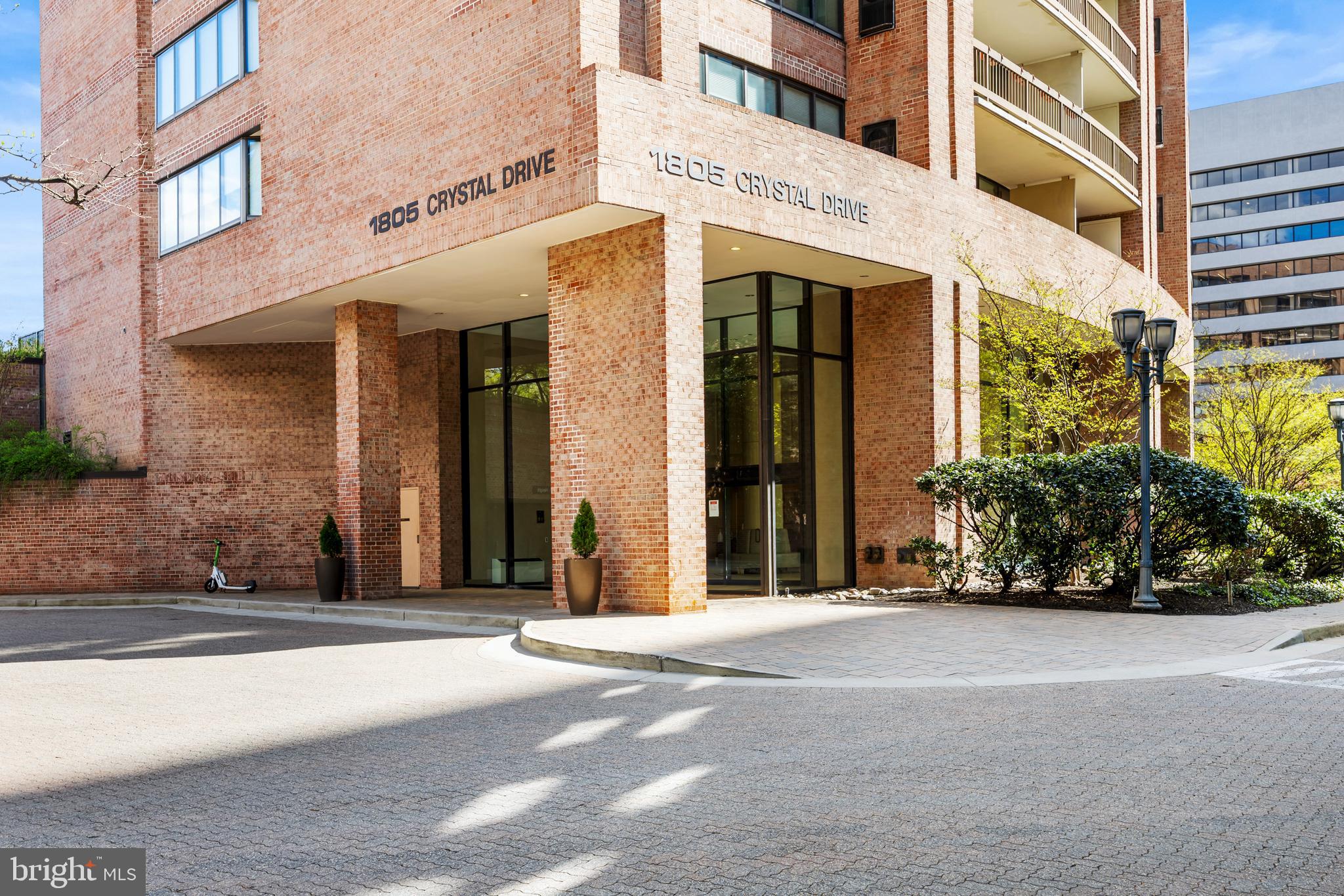 1805 CRYSTAL DRIVE 1010S