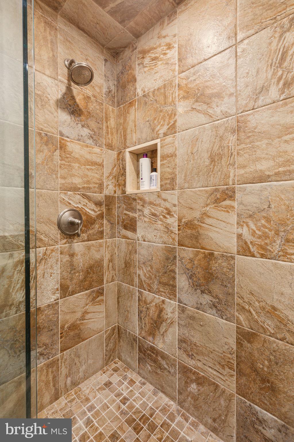 BELLA VISTA - Residential