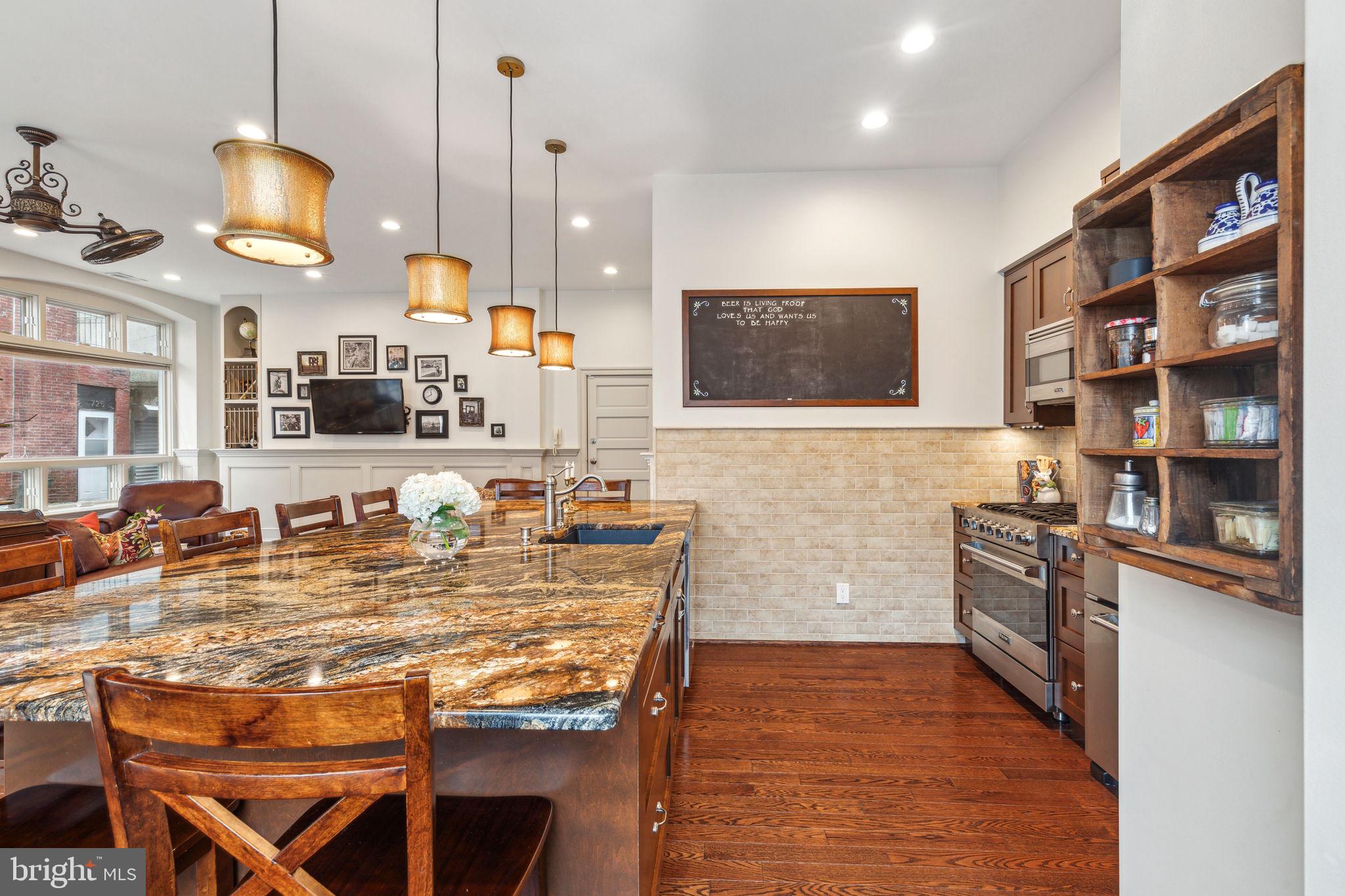 BELLA VISTA - Residential