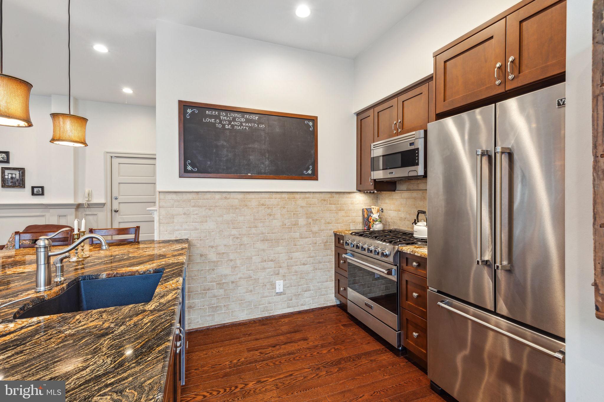 BELLA VISTA - Residential