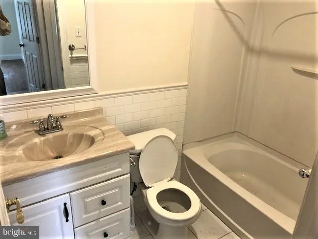 Camden, New Jersey 08102, United States, 3 Bedrooms Bedrooms, ,2 BathroomsBathrooms,Residential,Active,46763