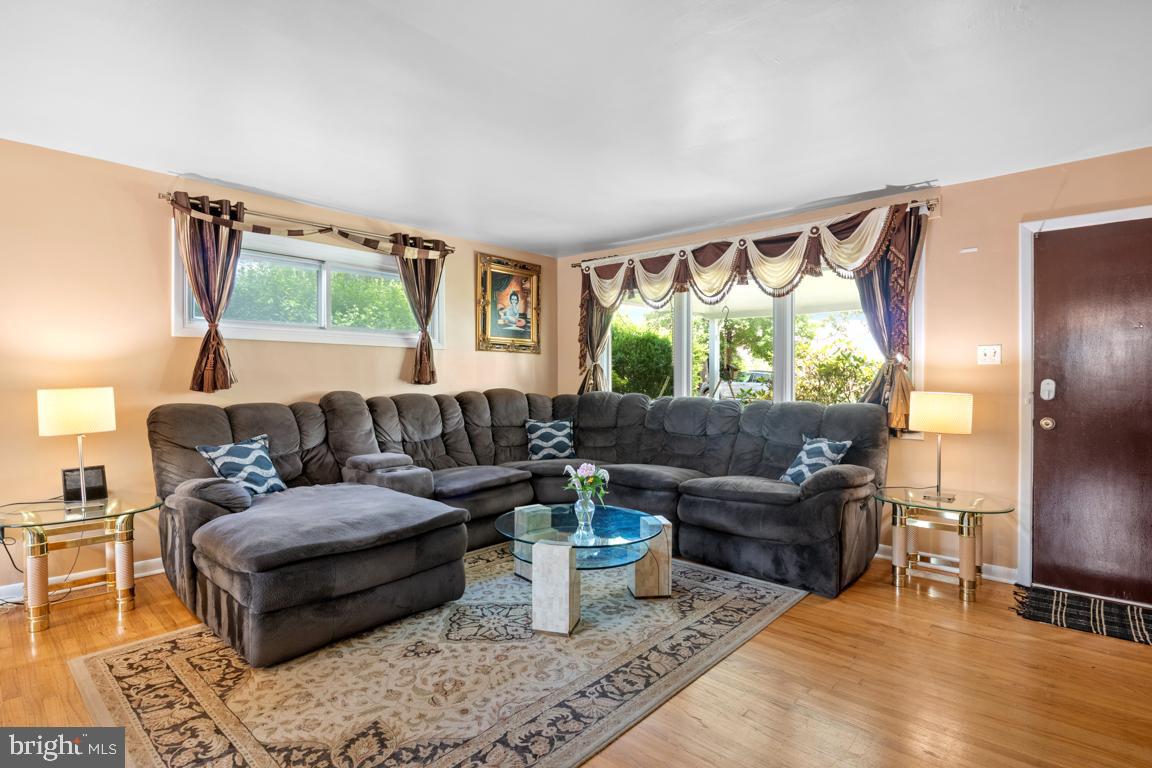 330 BAILEY ROAD