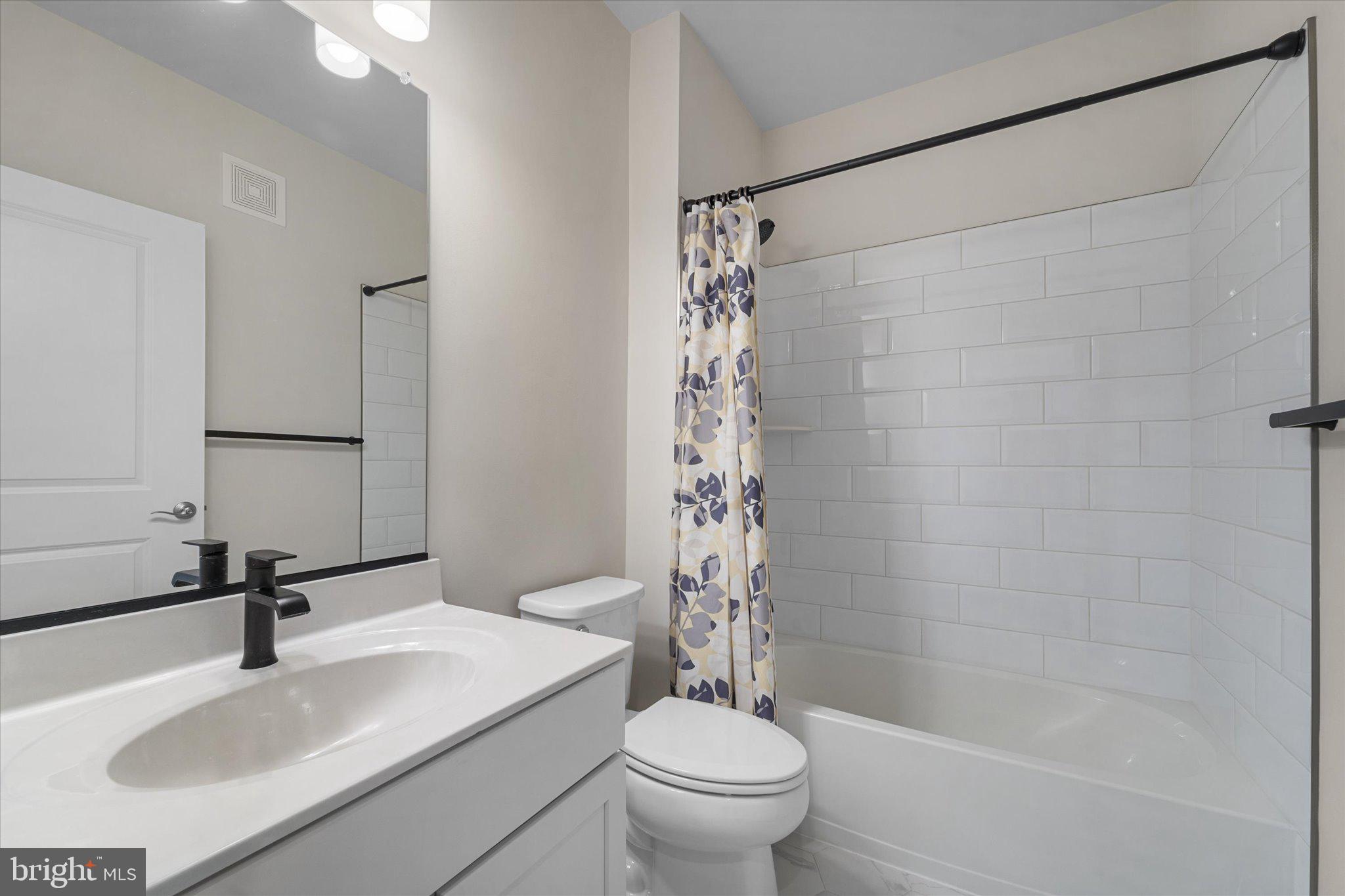 PENDER OAKS - Residential