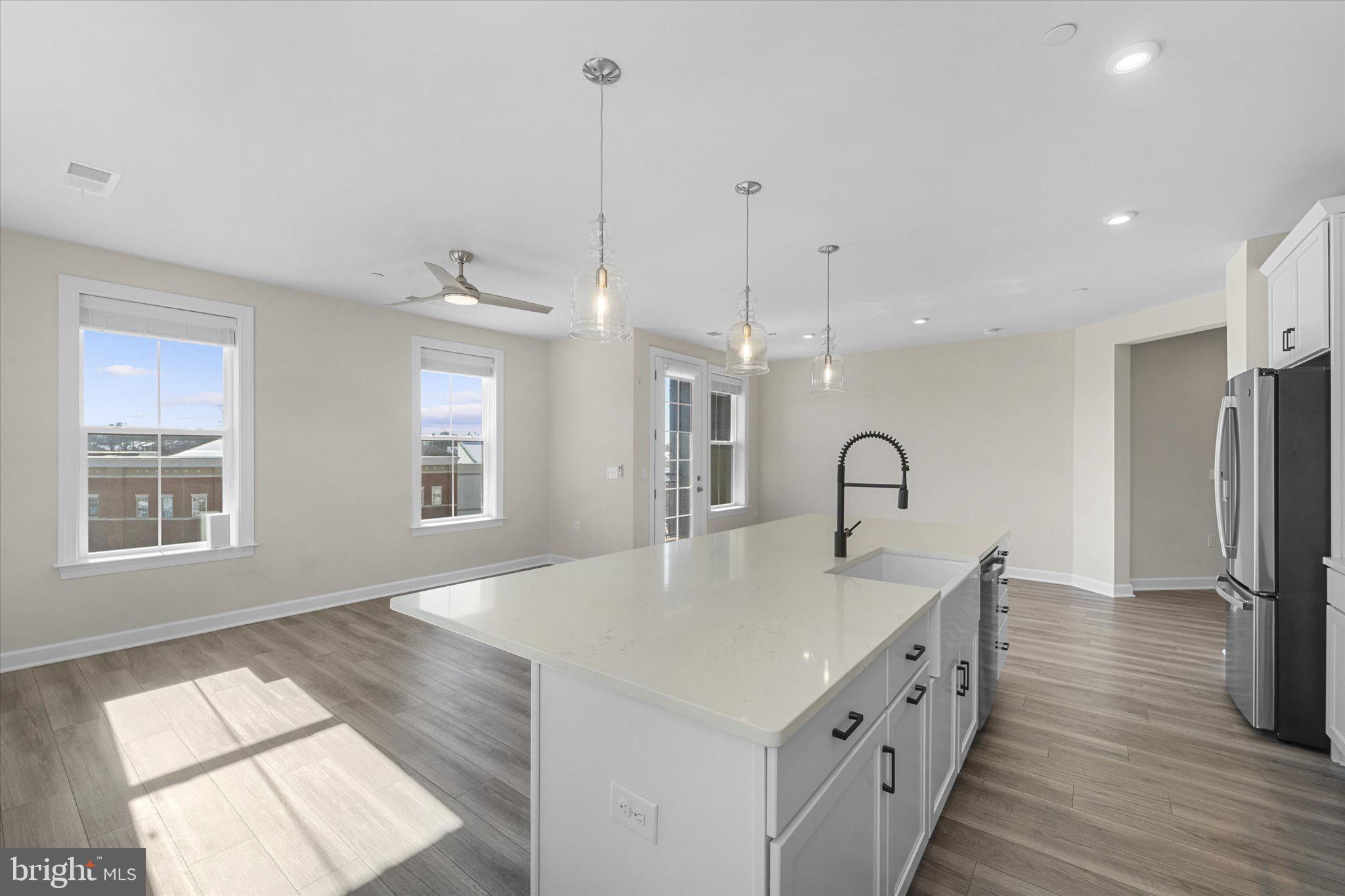 PENDER OAKS - Residential