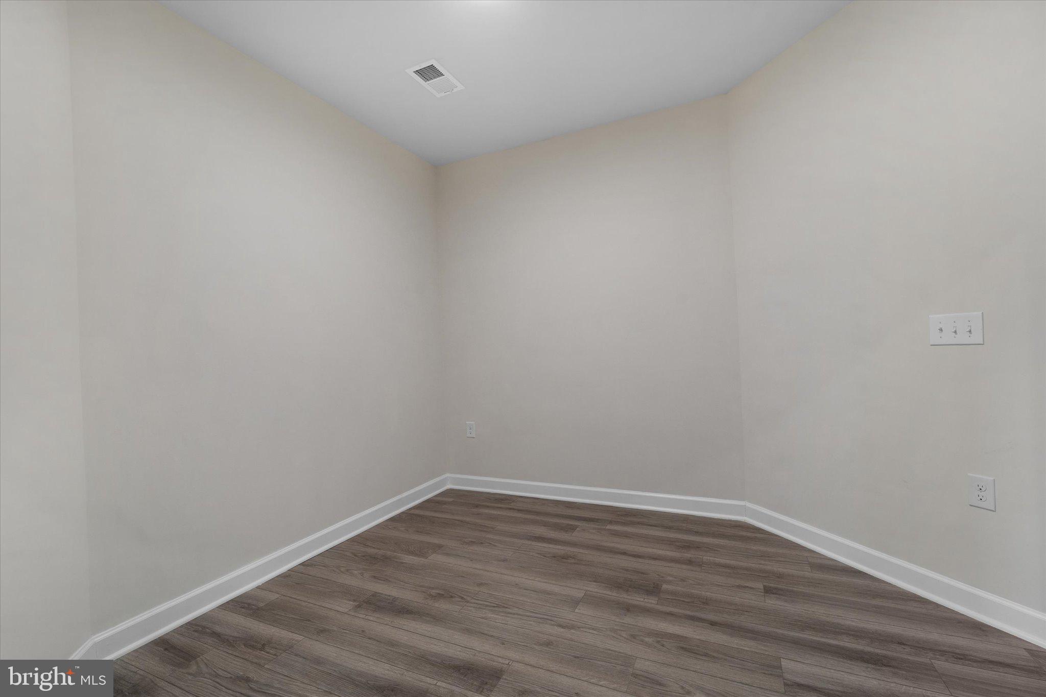 PENDER OAKS - Residential